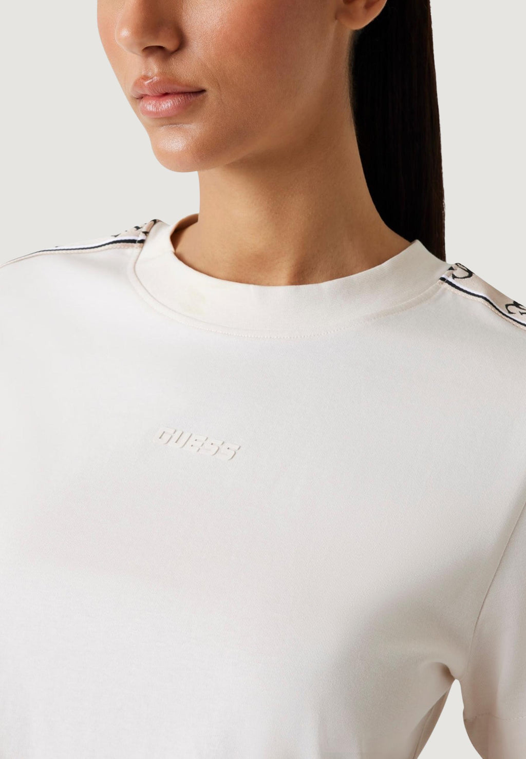 T-shirts Guess Active BRITNEY CROP TEE