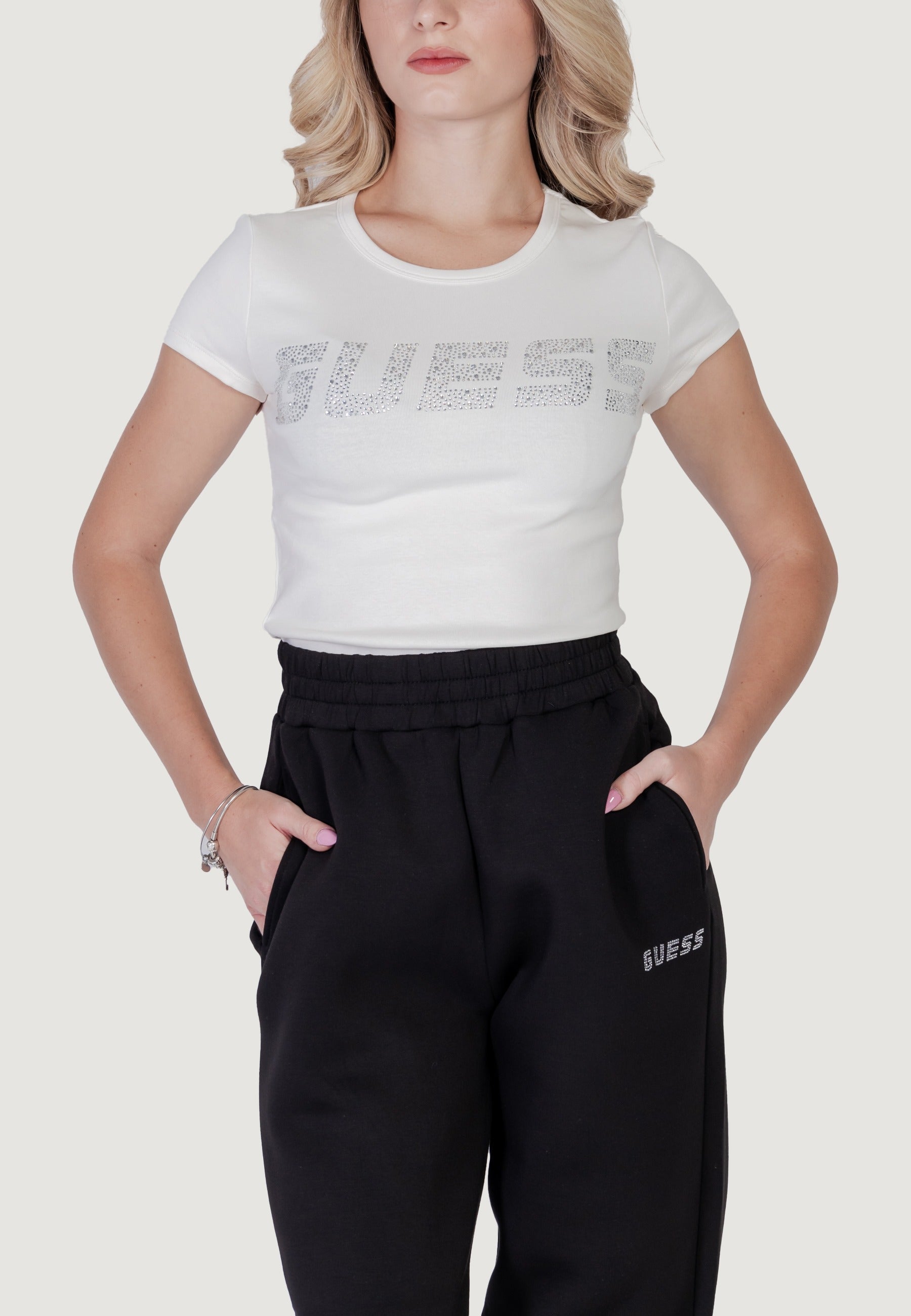T-shirt Guess Active KIARA SS