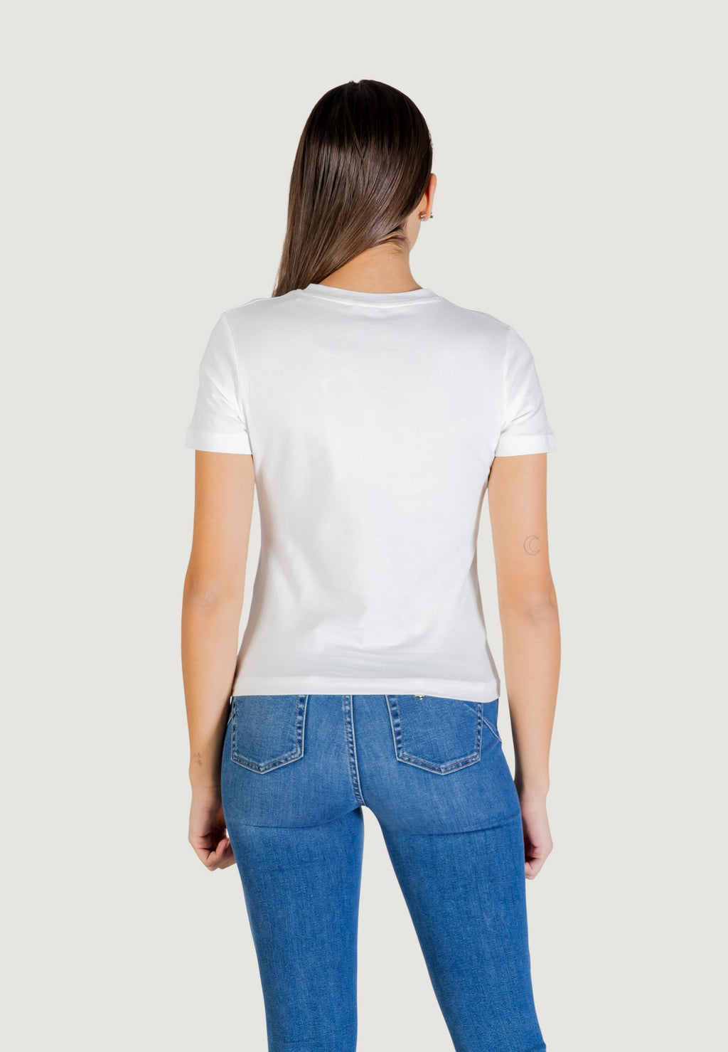 T-shirts Guess Active OCTAVIA RN SS T-SHIRT