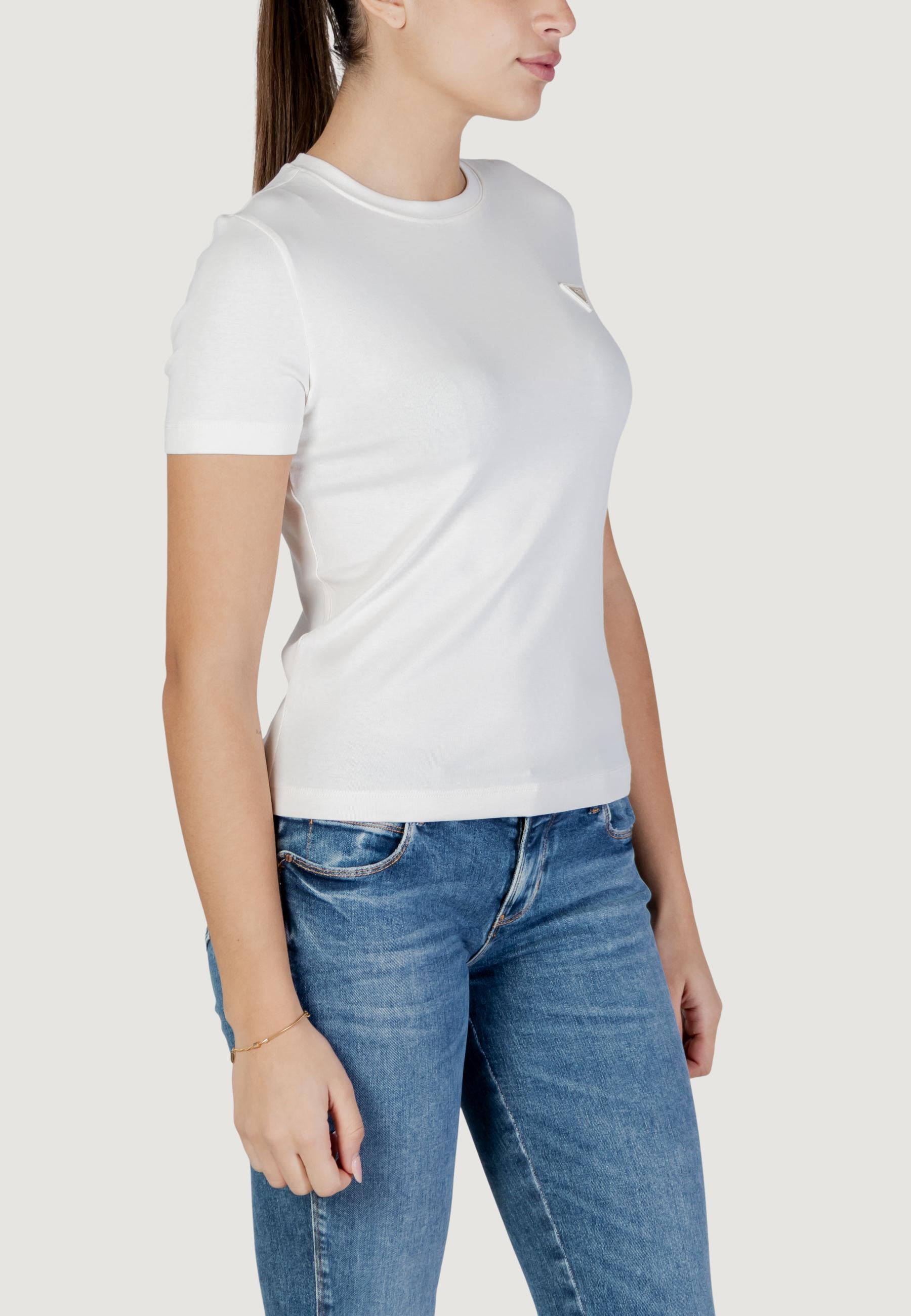 T-shirt Guess Active SONIA CN SS T-SHIRT