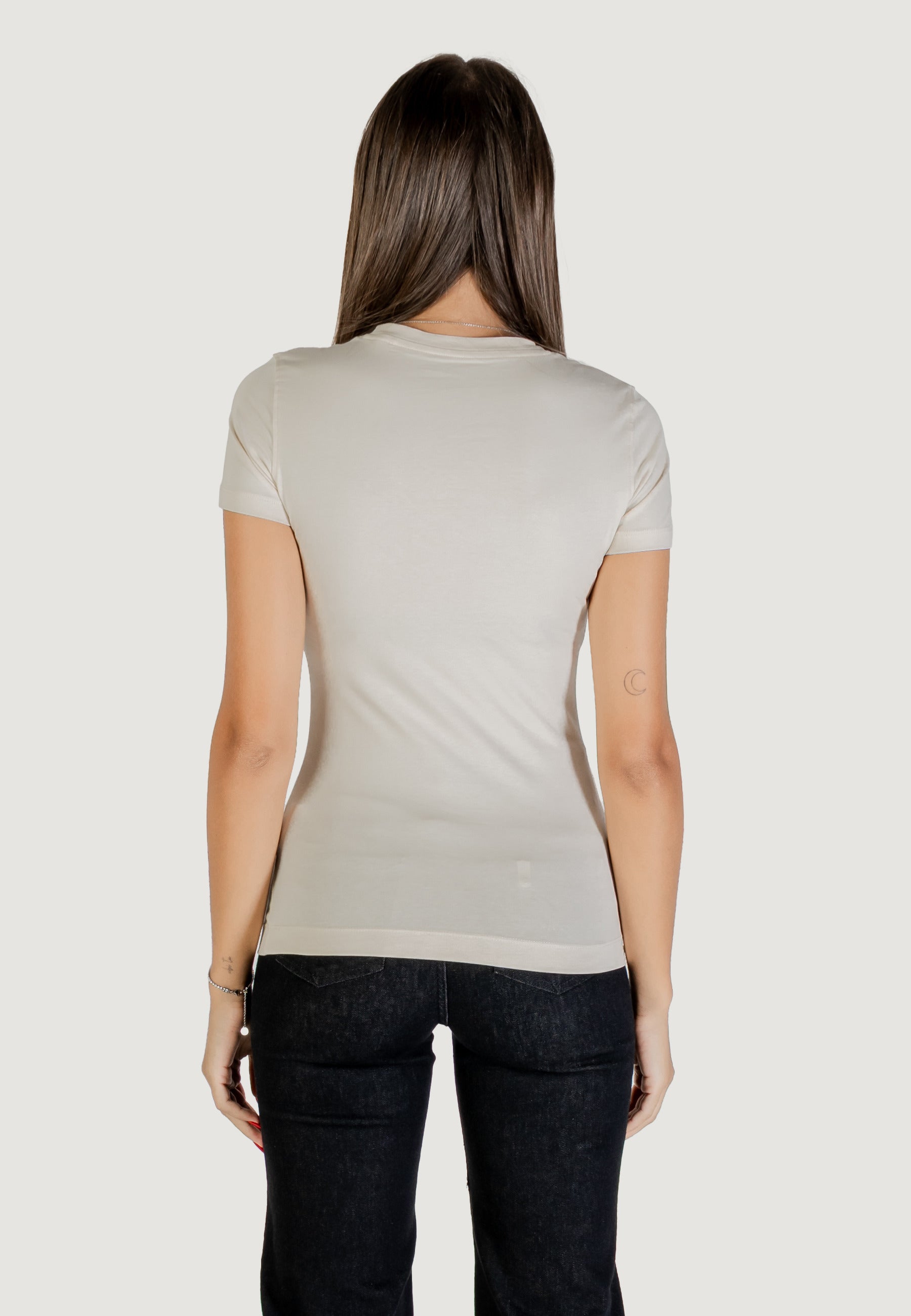 T-shirts Guess SS TRIANGLE FLOWERS TEE