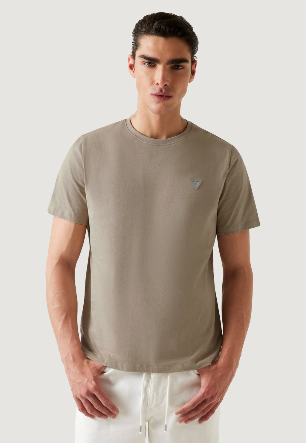 T-shirt Guess CN SS SMALL PATCH COTTON MODAL