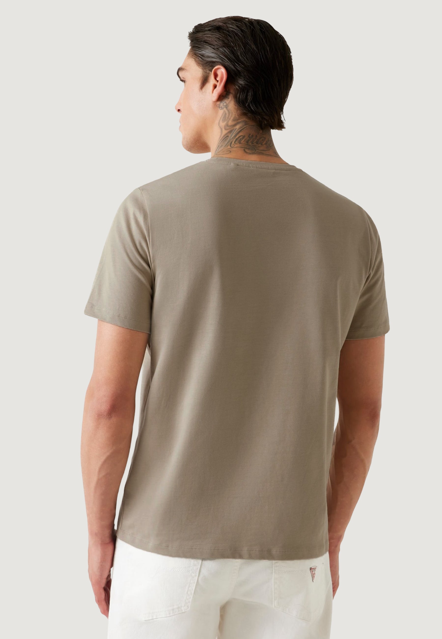 T-shirt Guess CN SS SMALL PATCH COTTON MODAL