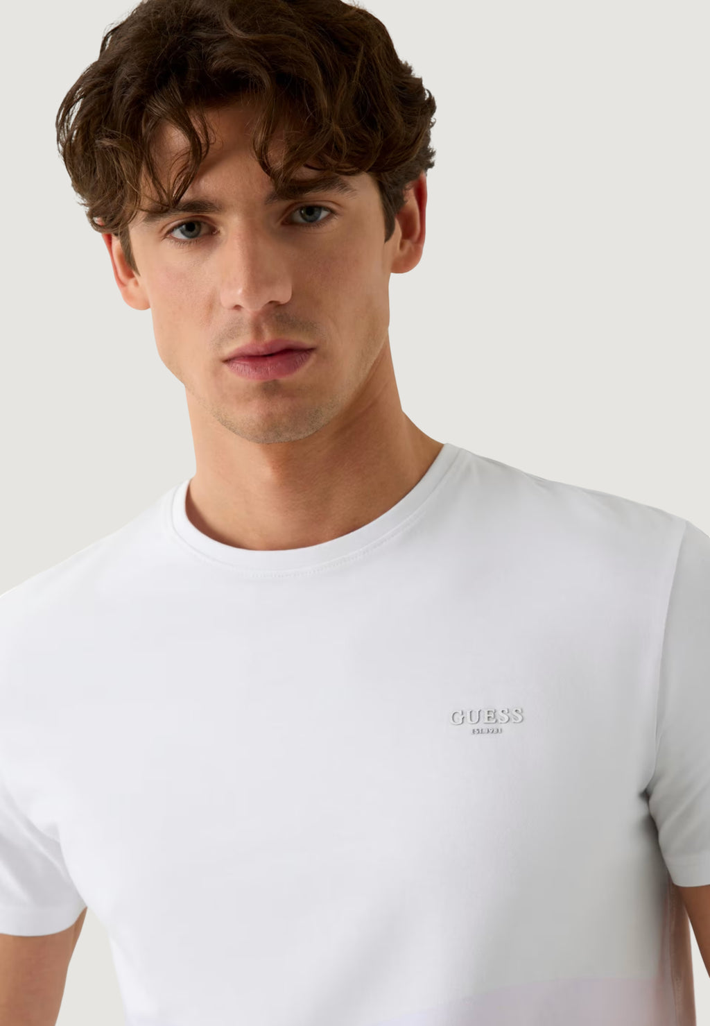 T-shirt Guess CN  SS CORE EXTRA SL
