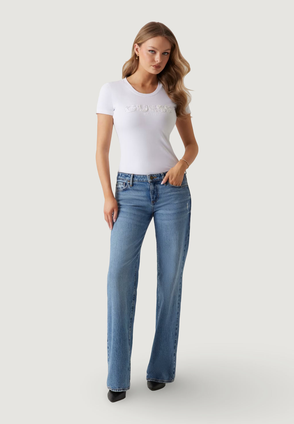 T-shirt Guess CN SS LOGO SEGQUINS