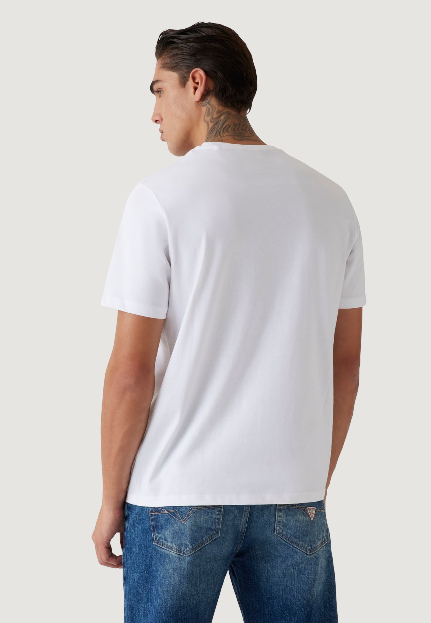 T-shirt Guess CN SS SMALL PATCH COTTON MODAL
