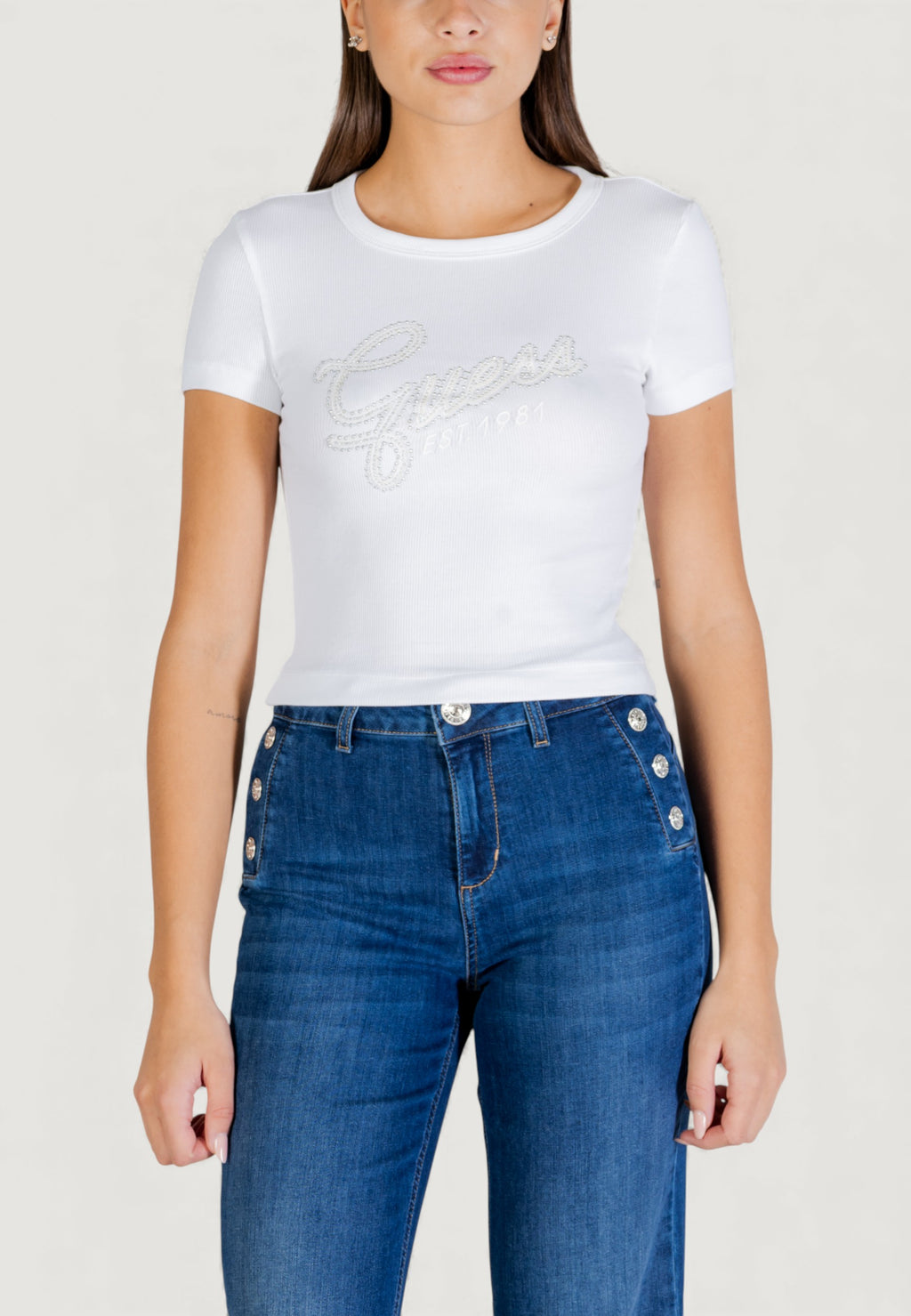 T-shirts Guess SS CN GUESS STUDS SCRIPT TEE