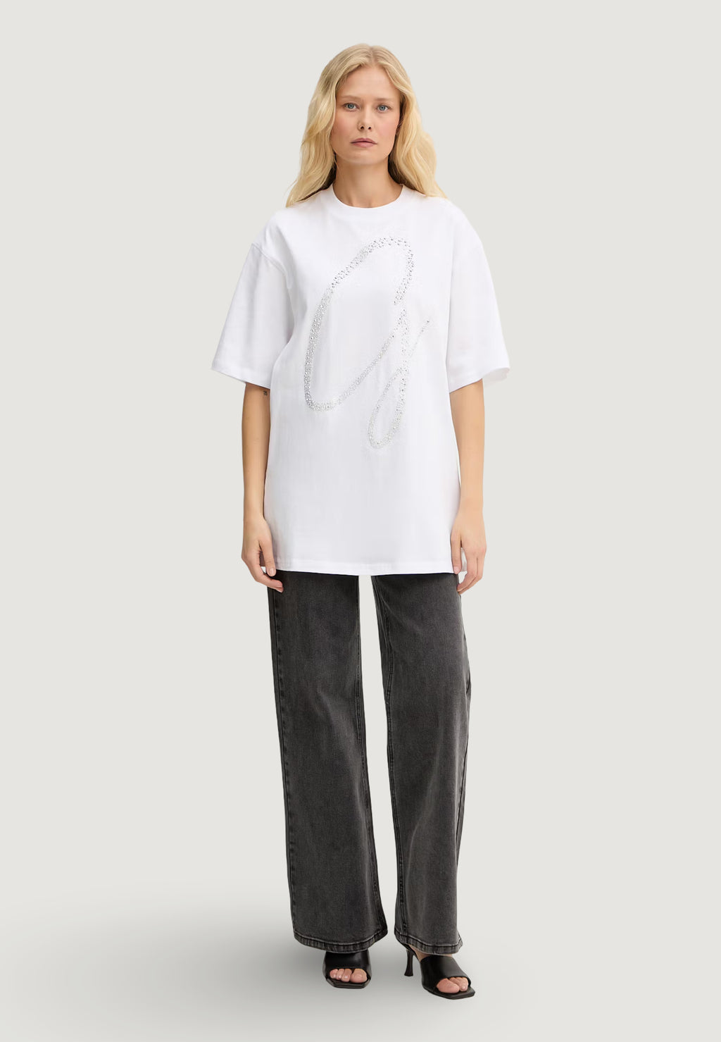 T-shirts Guess SS CN MAXI G STUDS TEE