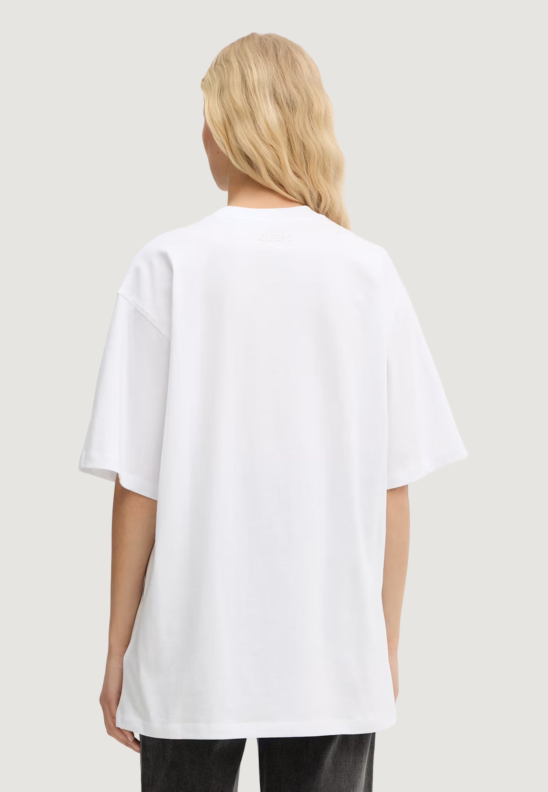 T-shirts Guess SS CN MAXI G STUDS TEE