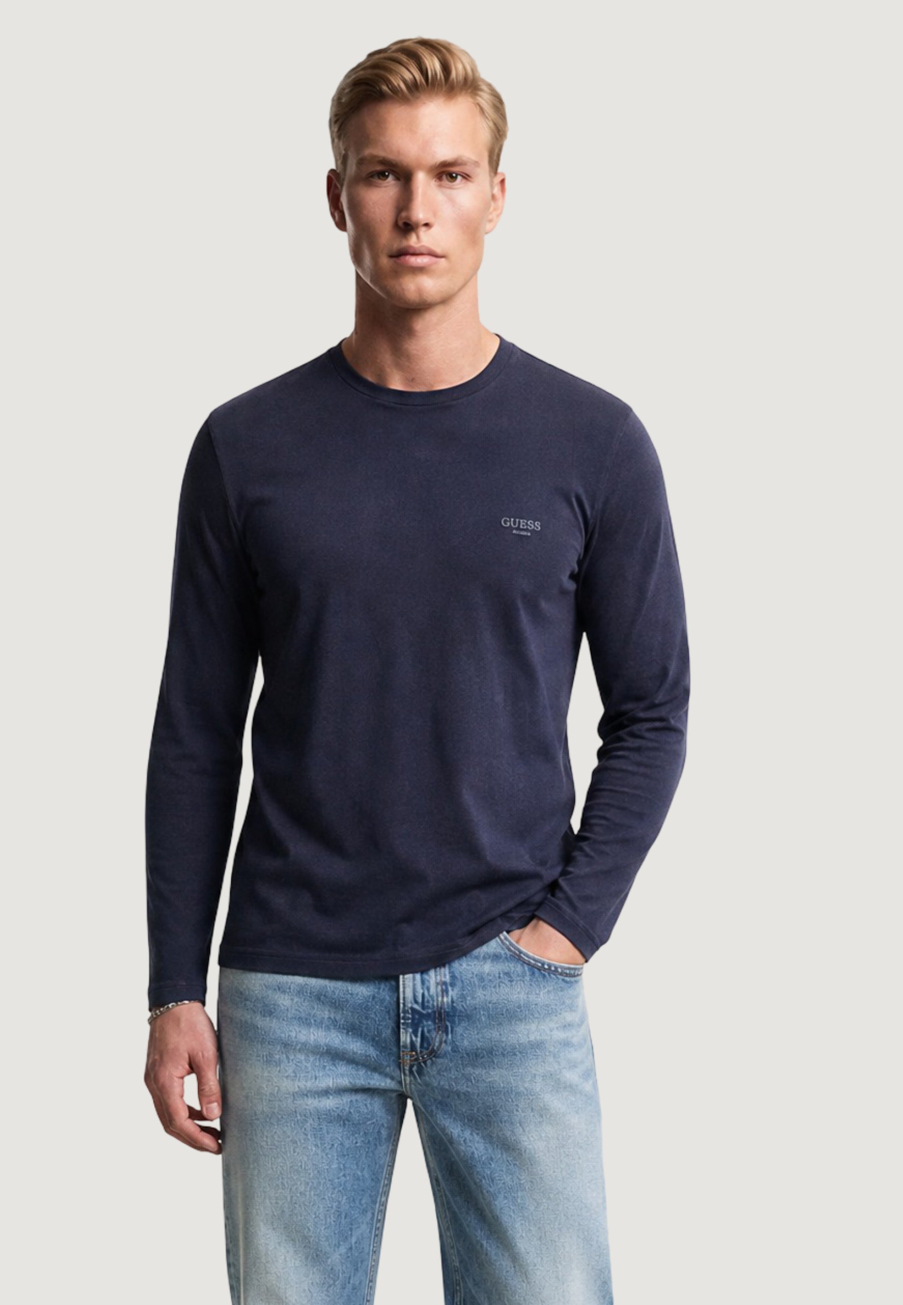 T-shirt manica lunga Guess CN LS CORE EXTRA SLI