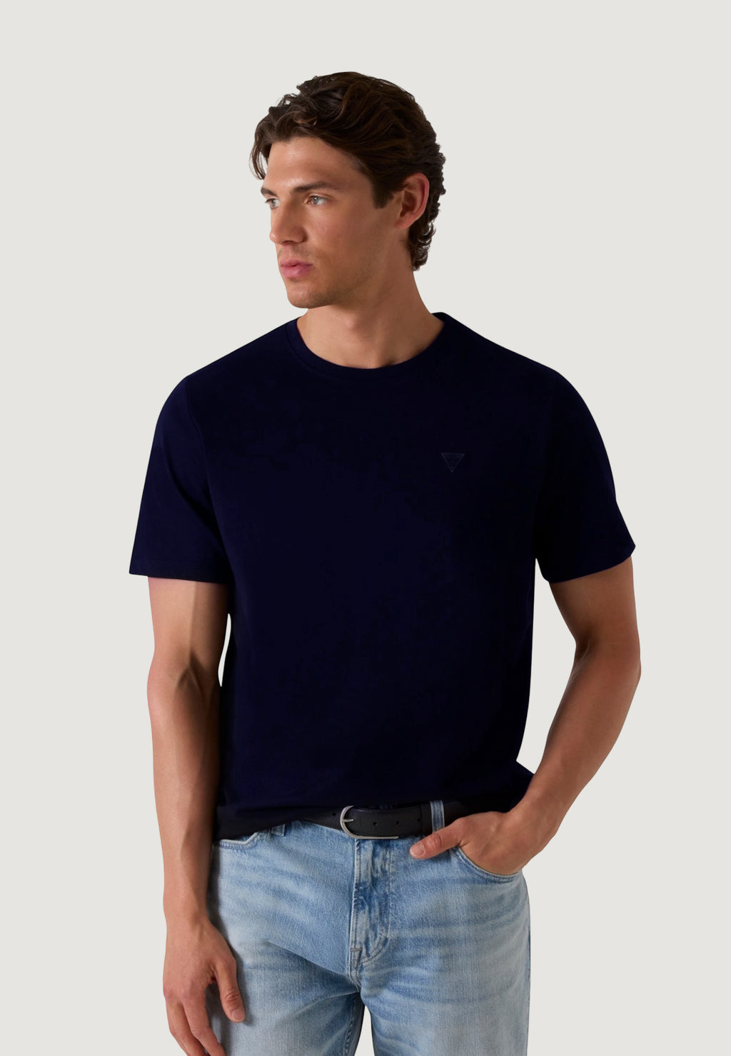 T-shirt Guess CN SS SMALL PATCH COTTON MODAL