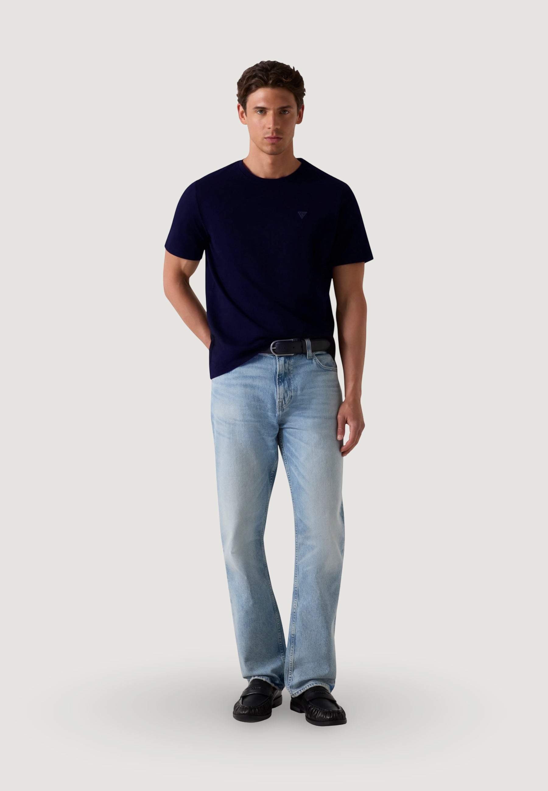 T-shirt Guess CN SS SMALL PATCH COTTON MODAL