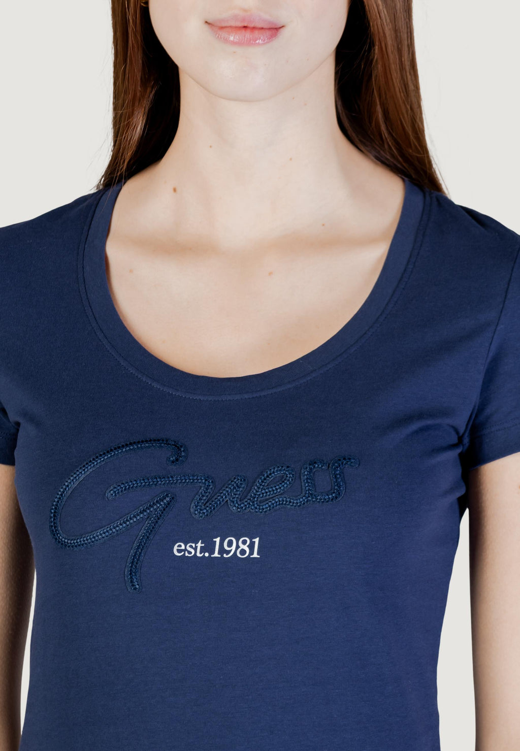 T-shirt Guess SS CN GUESS SCRIPT TEE