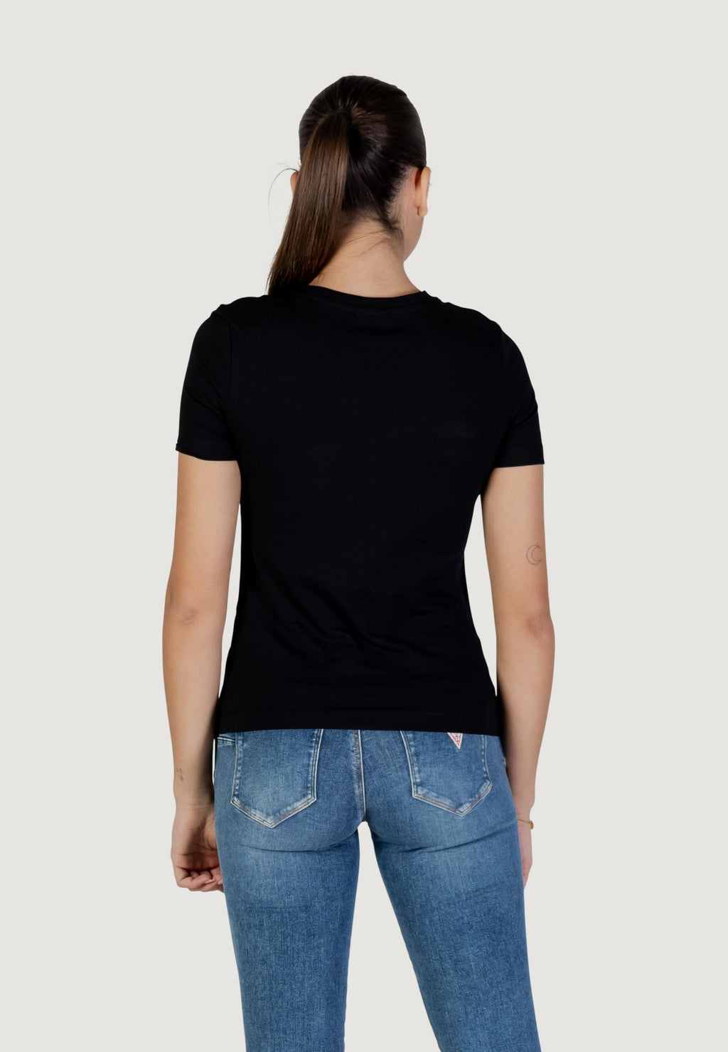 T-shirt Guess Active ANITA CN SS T-SHIRT