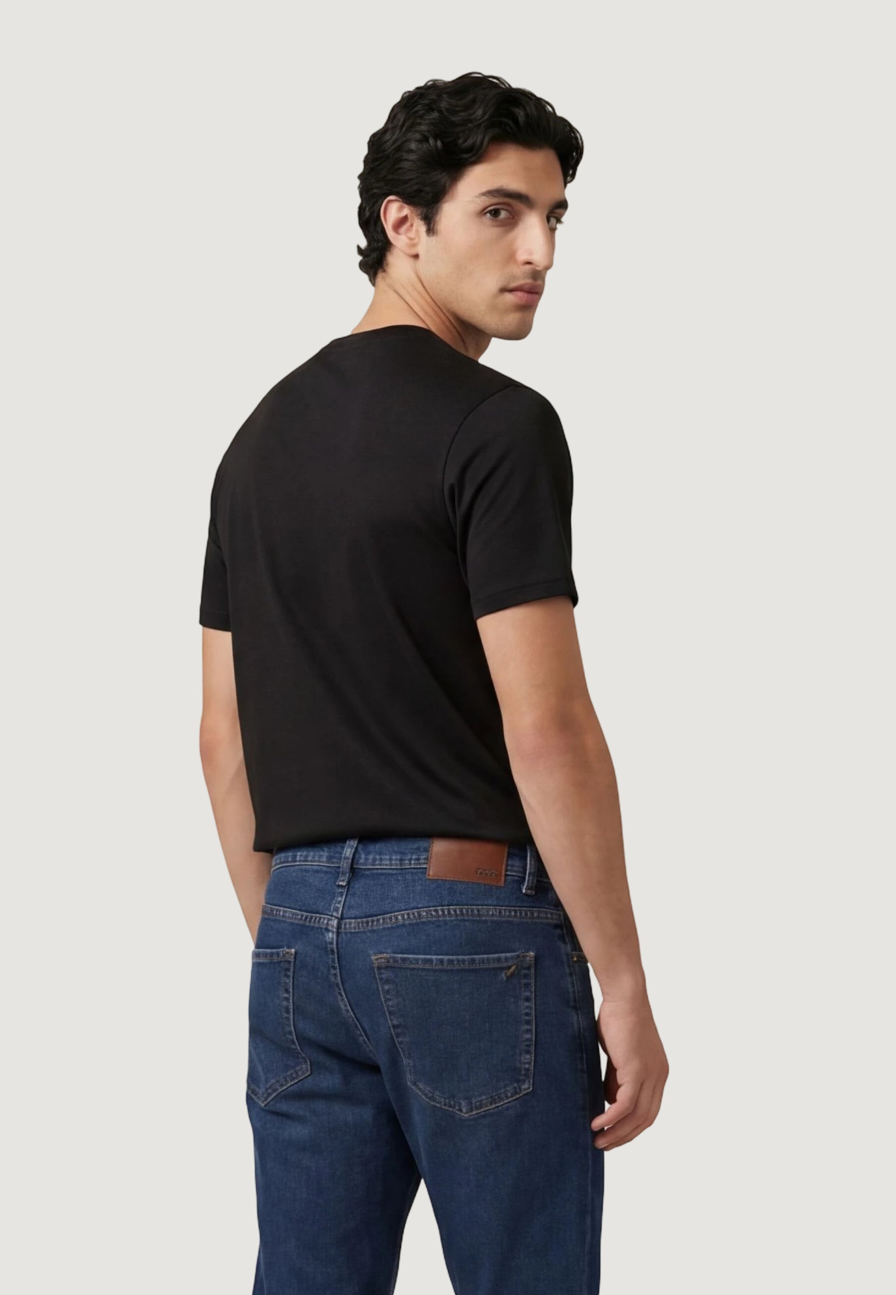 T-shirt Guess CN SS GUESS LOGO CONTRAST STIT