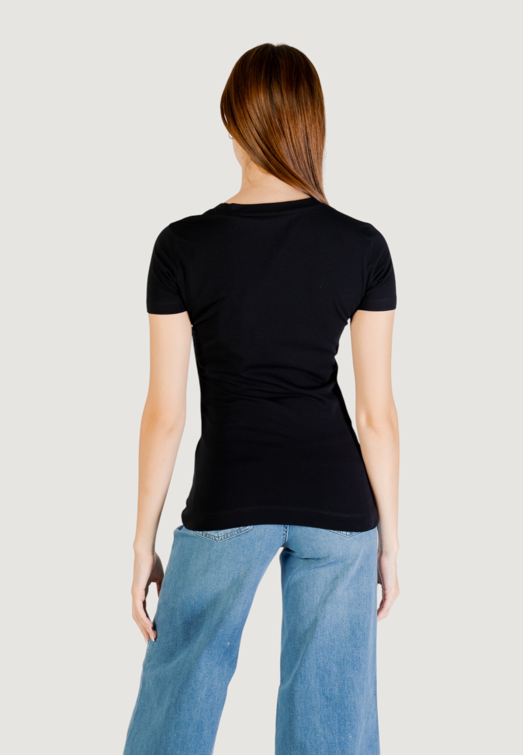 T-shirt Guess CN SS LOGO SEGQUINS