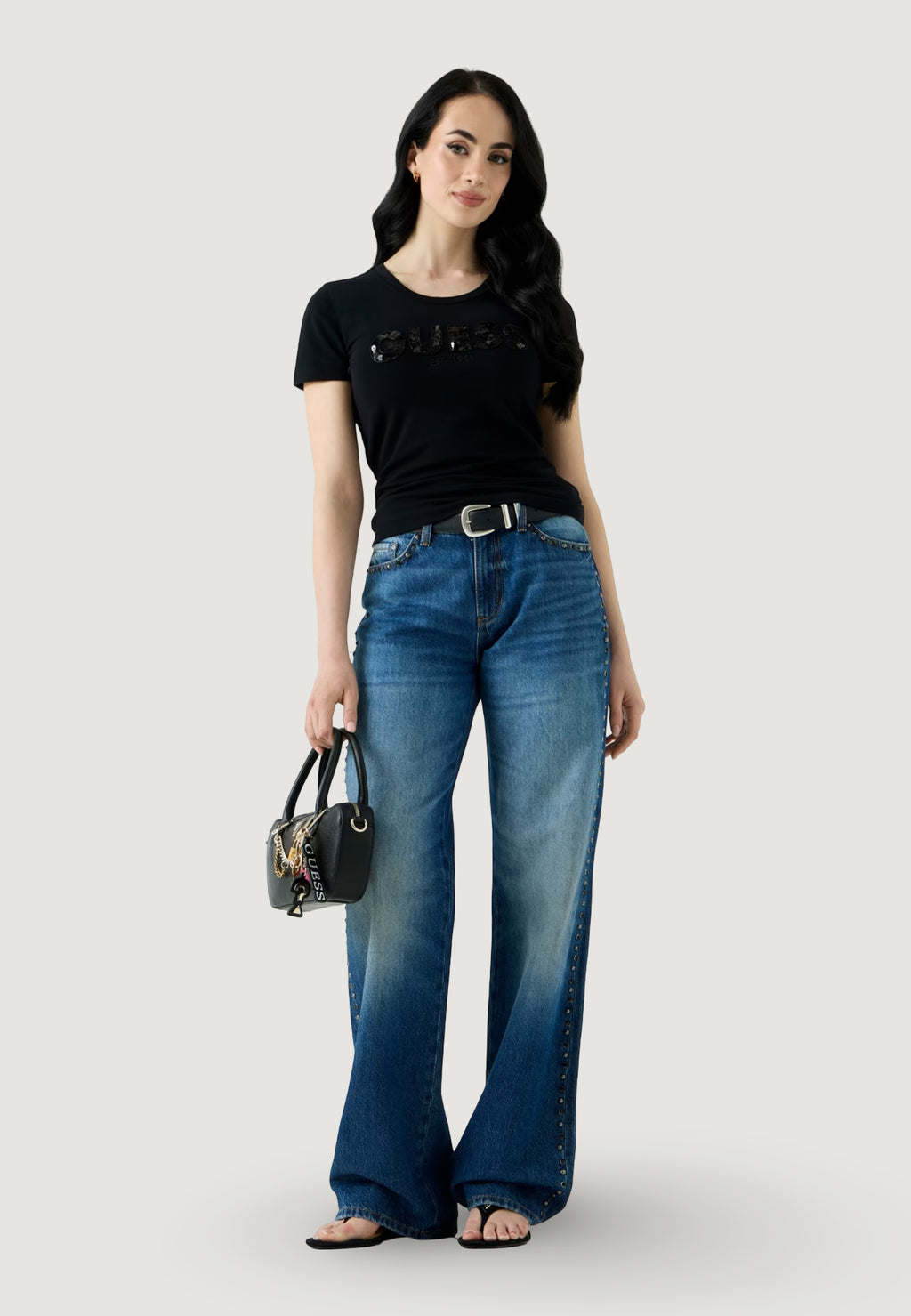 T-shirt Guess CN SS LOGO SEGQUINS