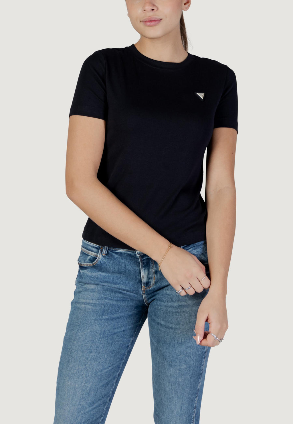 T-shirt Guess Active SONIA CN SS T-SHIRT