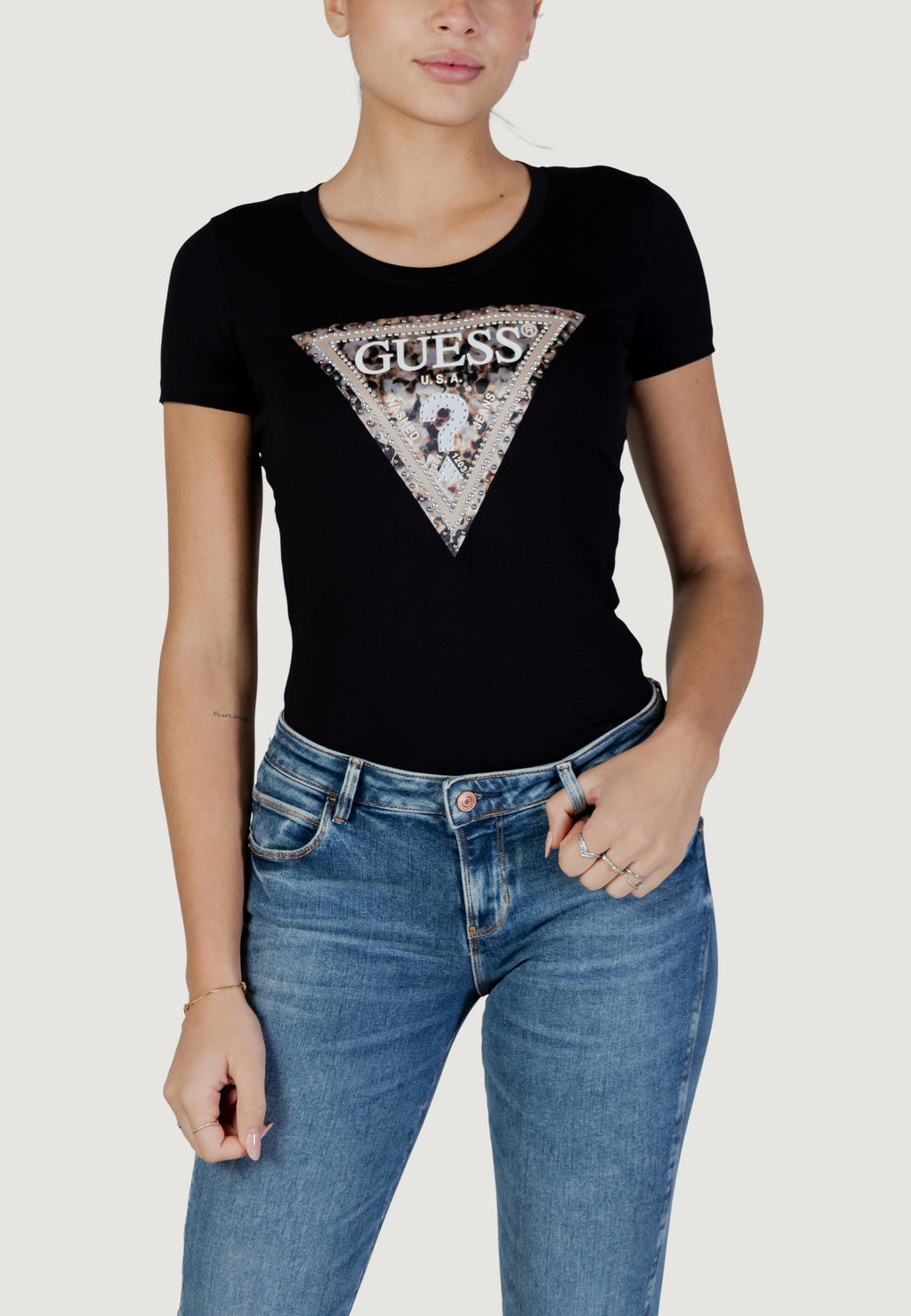 T-shirt Guess SS CN LEO TRIANGLE TEE