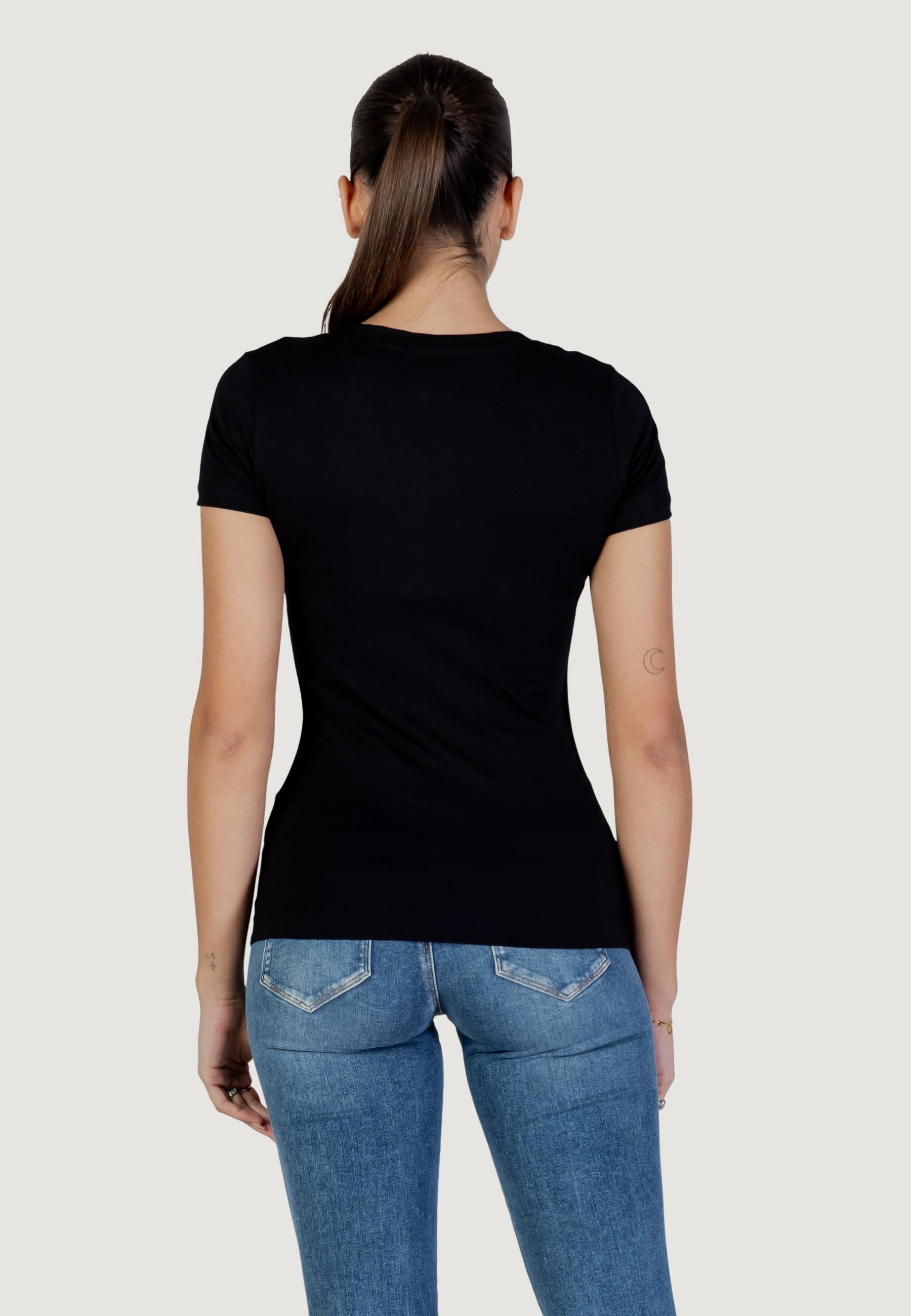 T-shirt Guess SS CN LEO TRIANGLE TEE