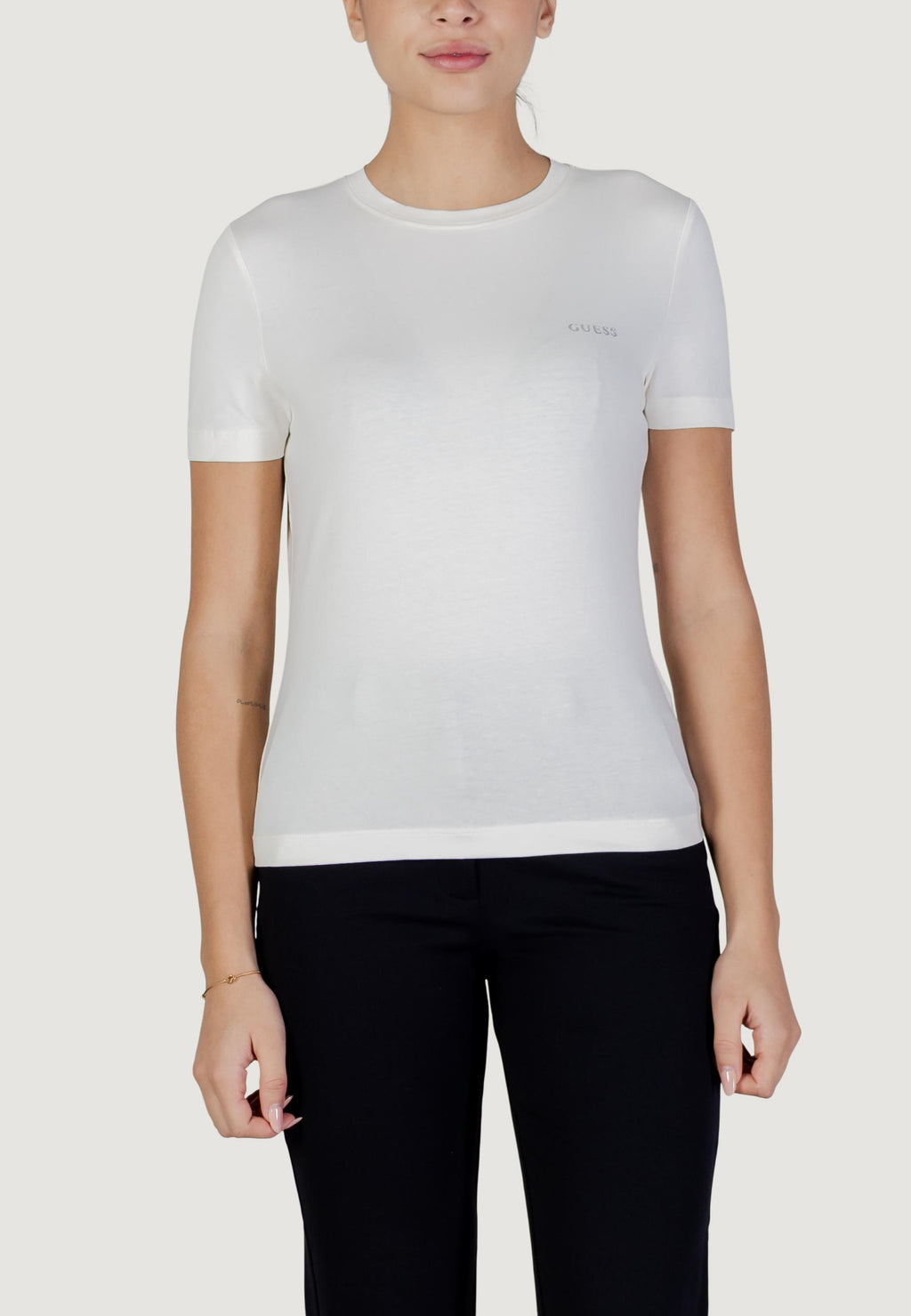 T-shirt Guess Active TRACEY CN SS T-SHIRT