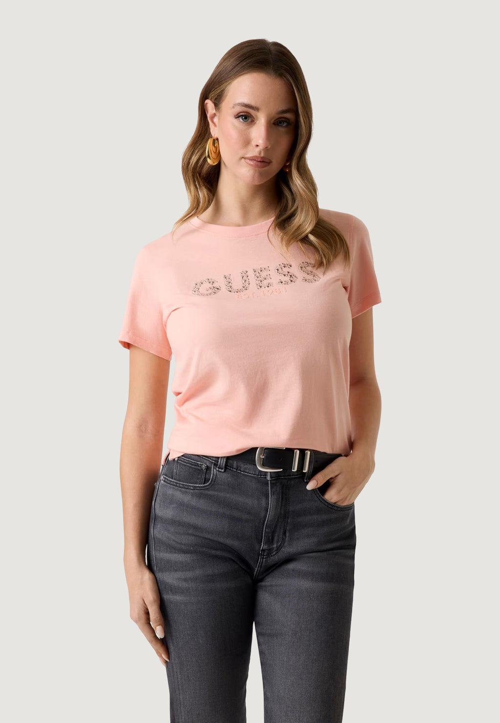 T-shirt Guess SS CN GUESS STUDS SCRIPT TEE