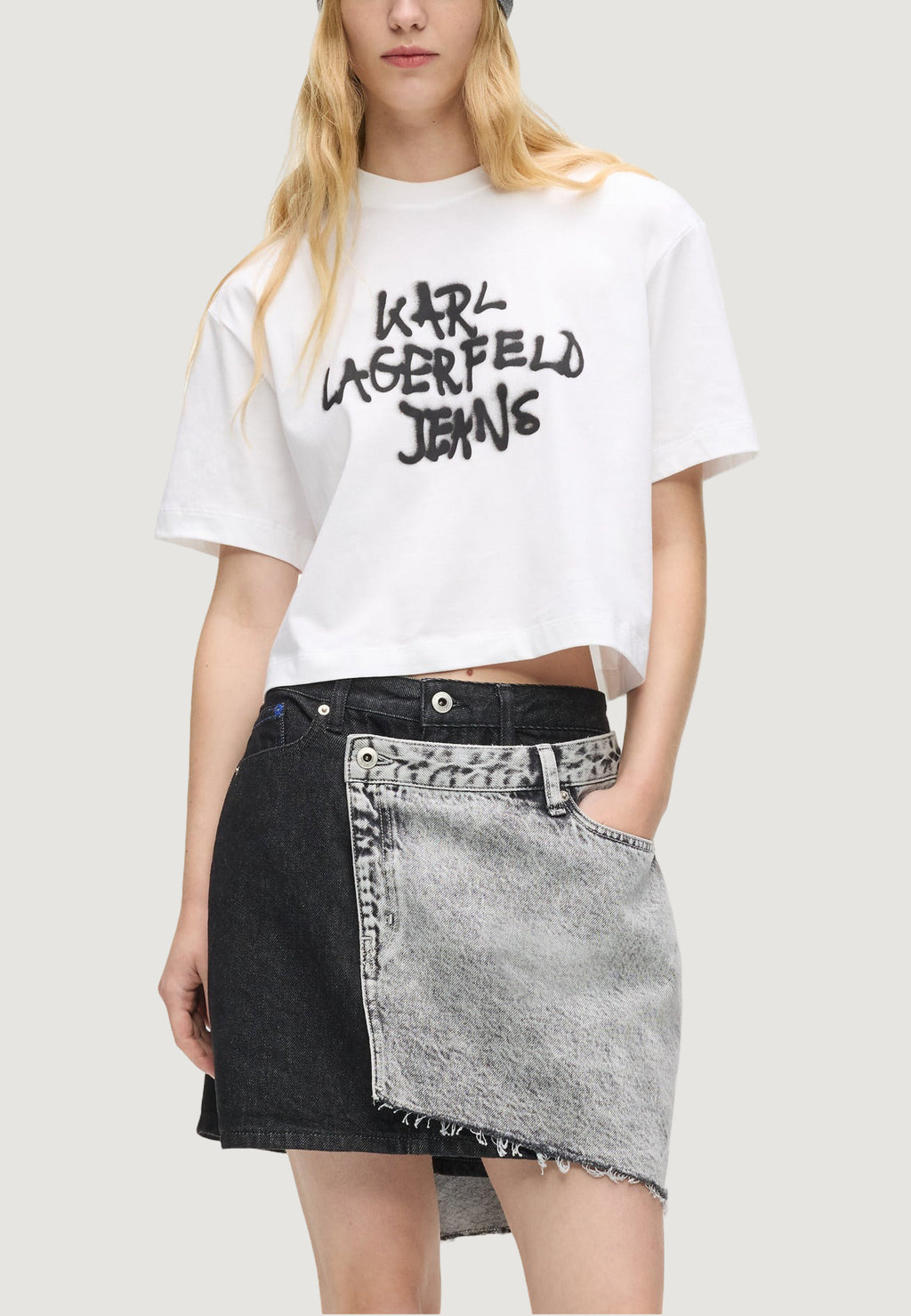 T-shirts Karl Lagerfeld Jeans KLJ Reg Cropped Graffiti Tee
