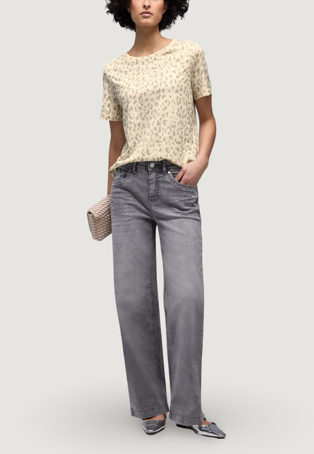 T-shirts Street One basic shirt w.shiny leo print