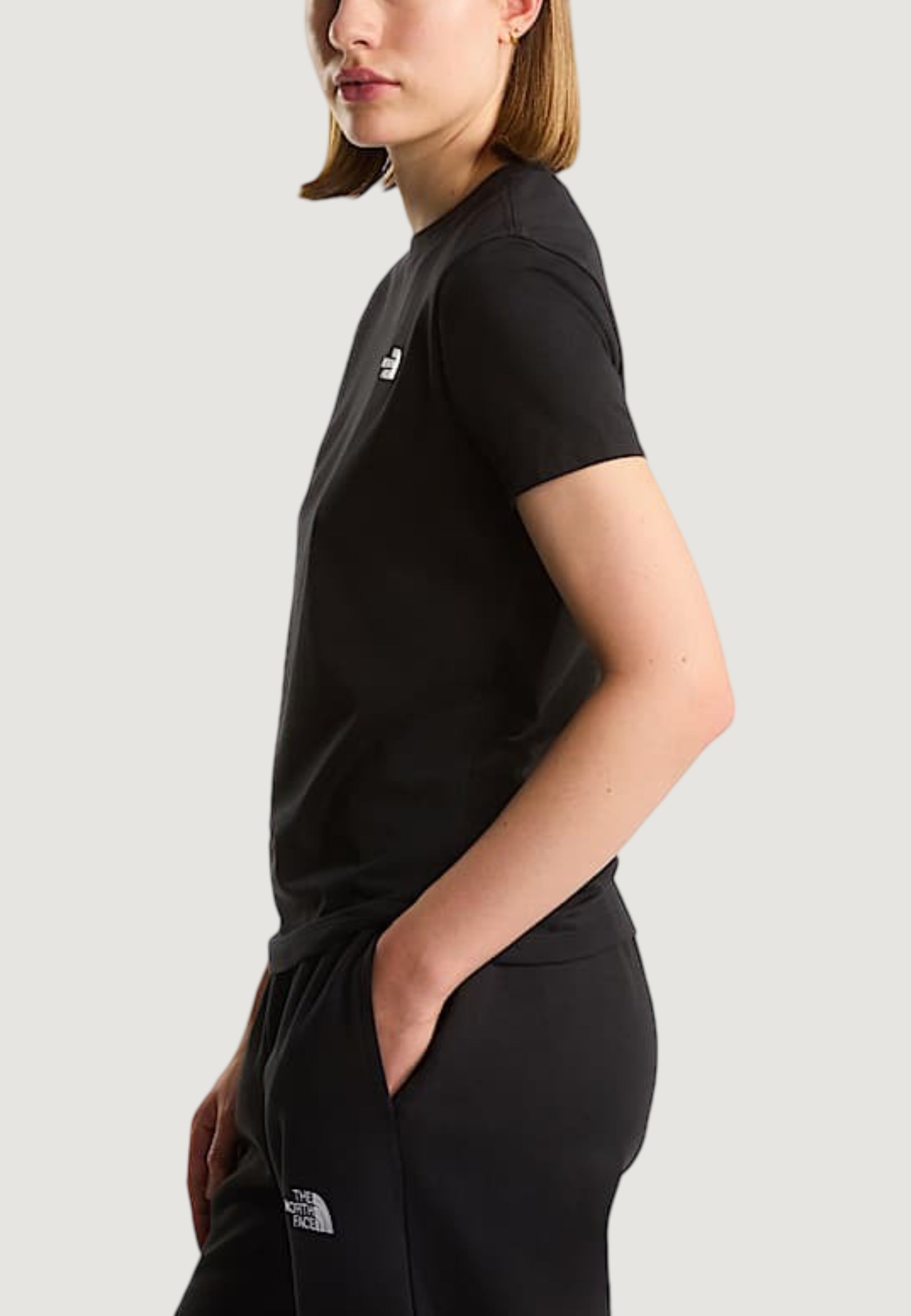 T-shirts THE NORTH FACE W EVOLUTION SIMPLE DOME SLM SHORT SLEEVE