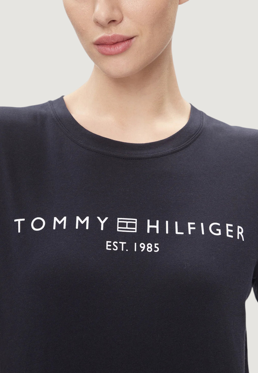 T-shirts Tommy Hilfiger REG CORP LOGO C-NK S