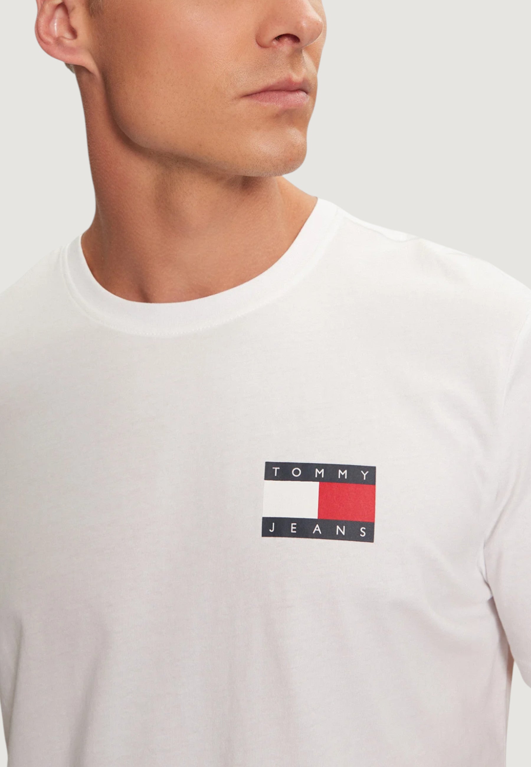 T-shirt Tommy Hilfiger Jeans TJM SLIM ESSENTIAL FLAG TEE EXT