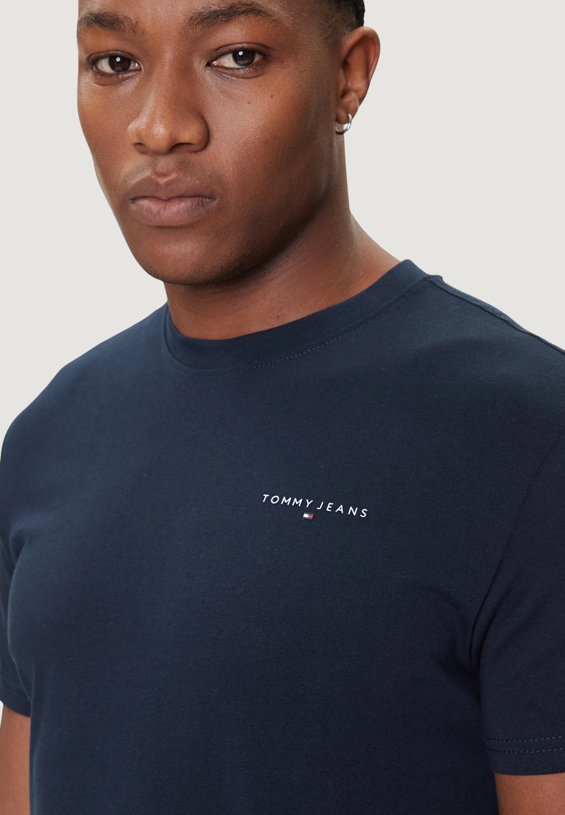 T-shirt Tommy Hilfiger Jeans TJM SLIM LINEAR CHES