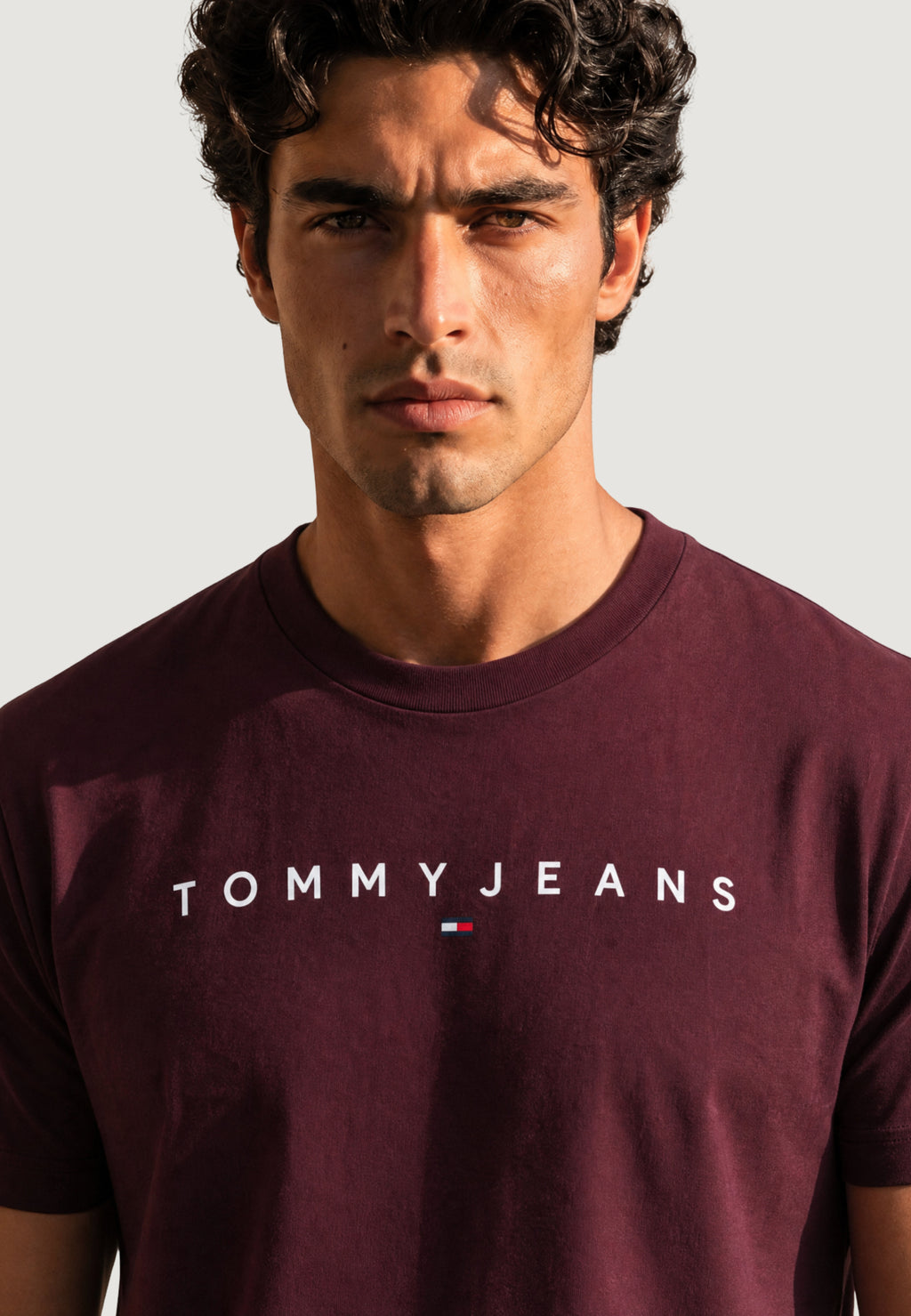 T-shirt Tommy Hilfiger Jeans TJM REG LINEAR LOGO