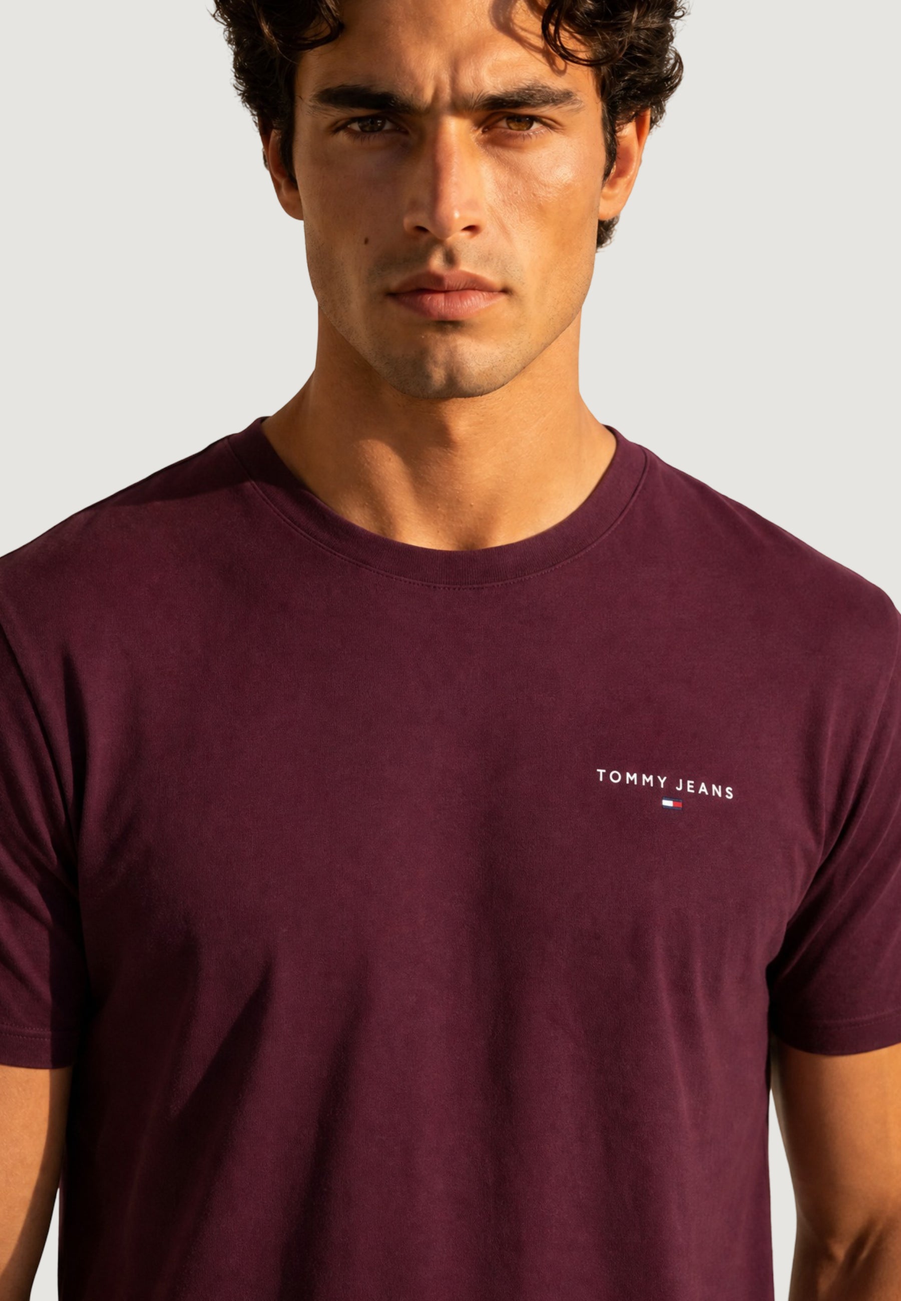 T-shirt Tommy Hilfiger Jeans TJM SLIM LINEAR CHES