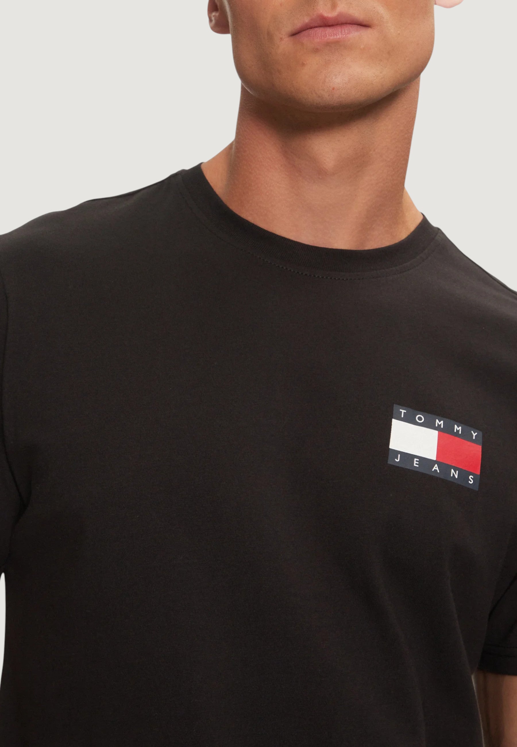 T-shirt Tommy Hilfiger Jeans TJM SLIM ESSENTIAL FLAG TEE EXT