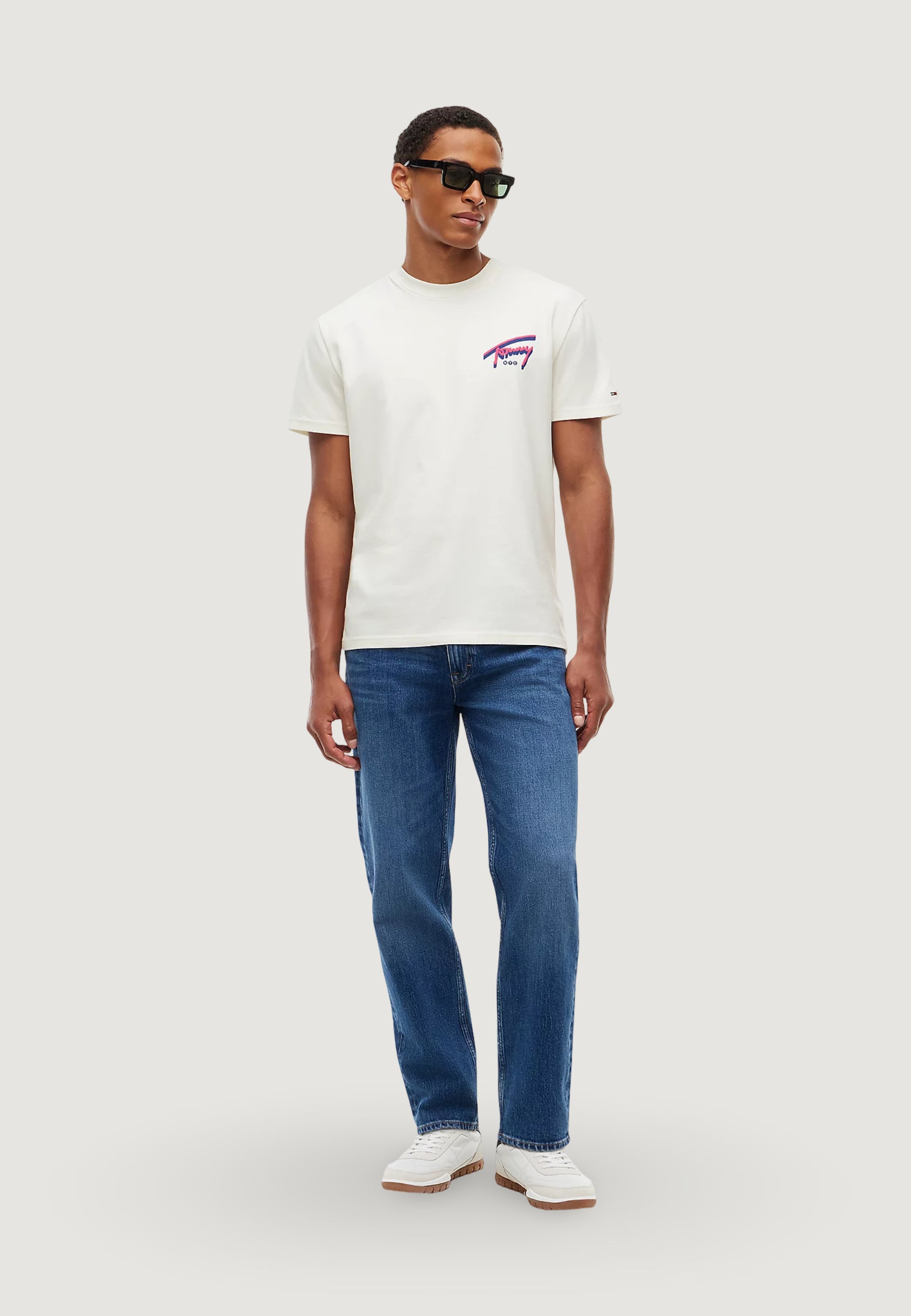 T-shirt Tommy Hilfiger Jeans DM0DM23542