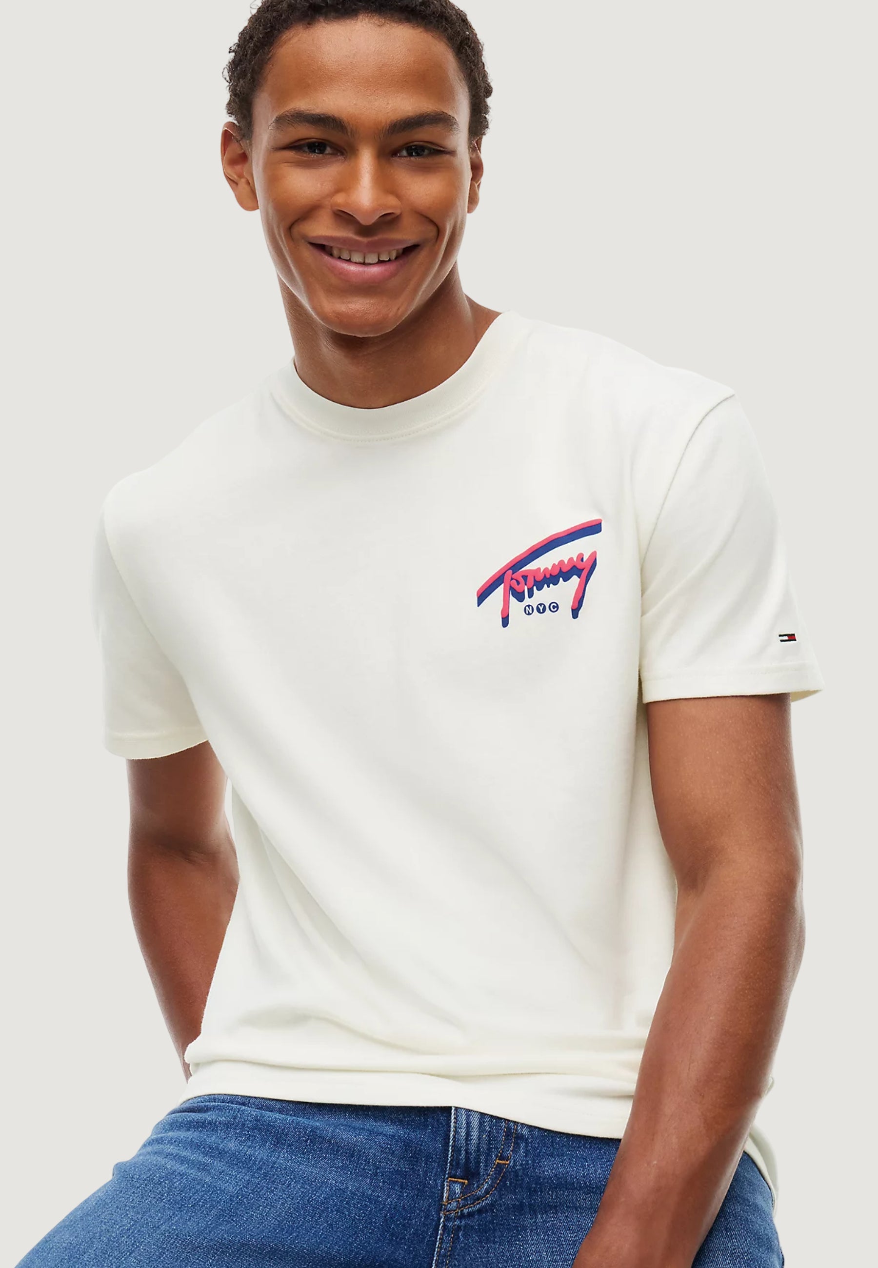 T-shirt Tommy Hilfiger Jeans DM0DM23542
