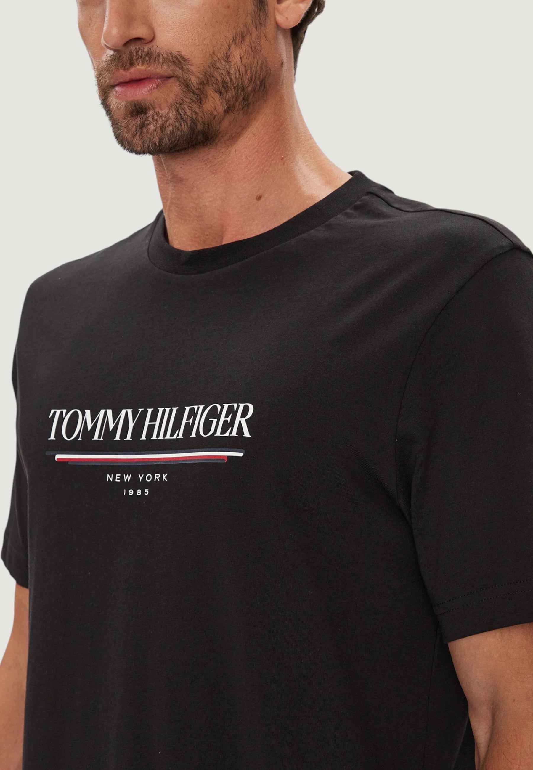 T-shirt Tommy Hilfiger BRAND LOVE HILFIGER