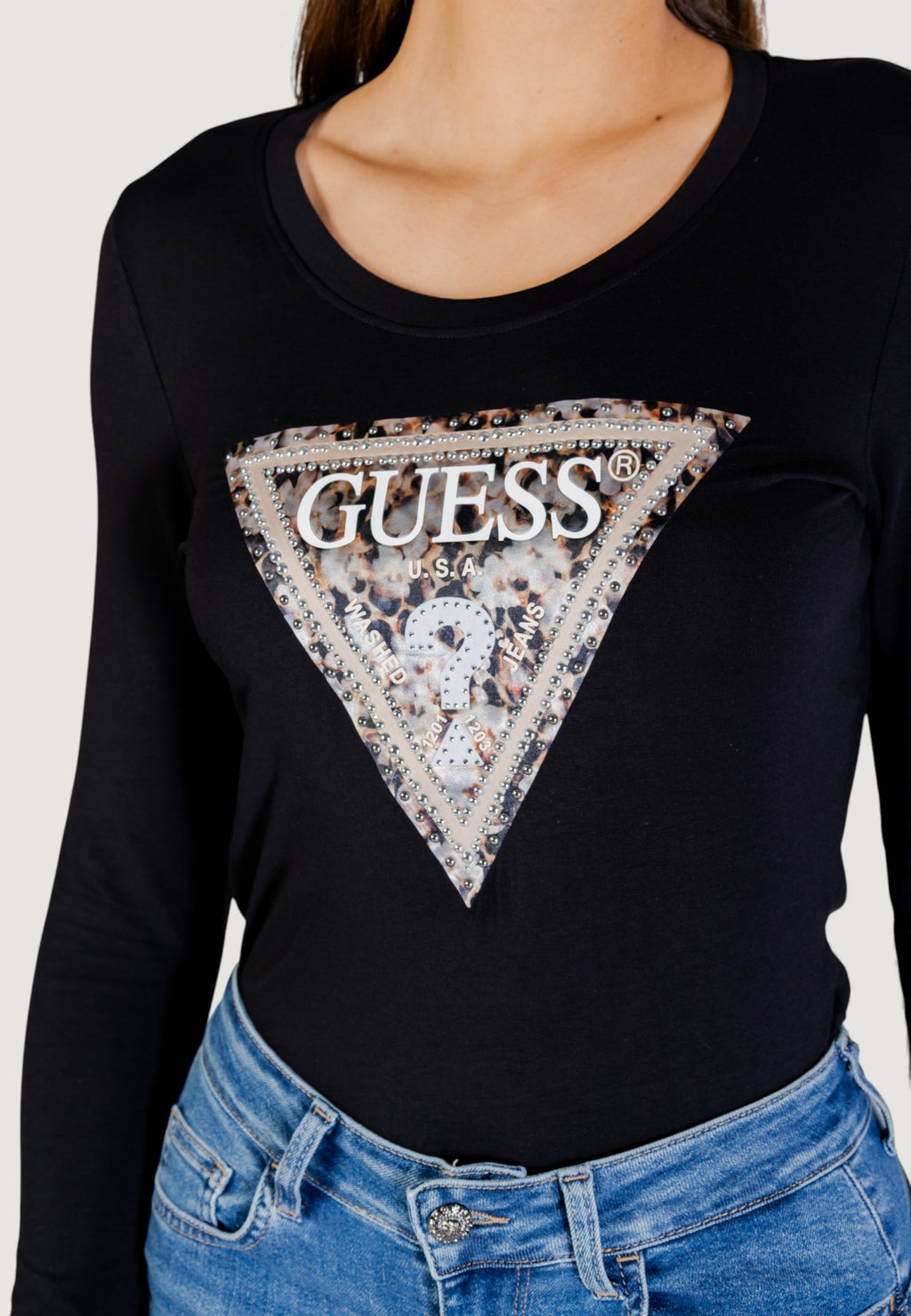T-shirt Guess LS CN LEO TRIANGLE TEE