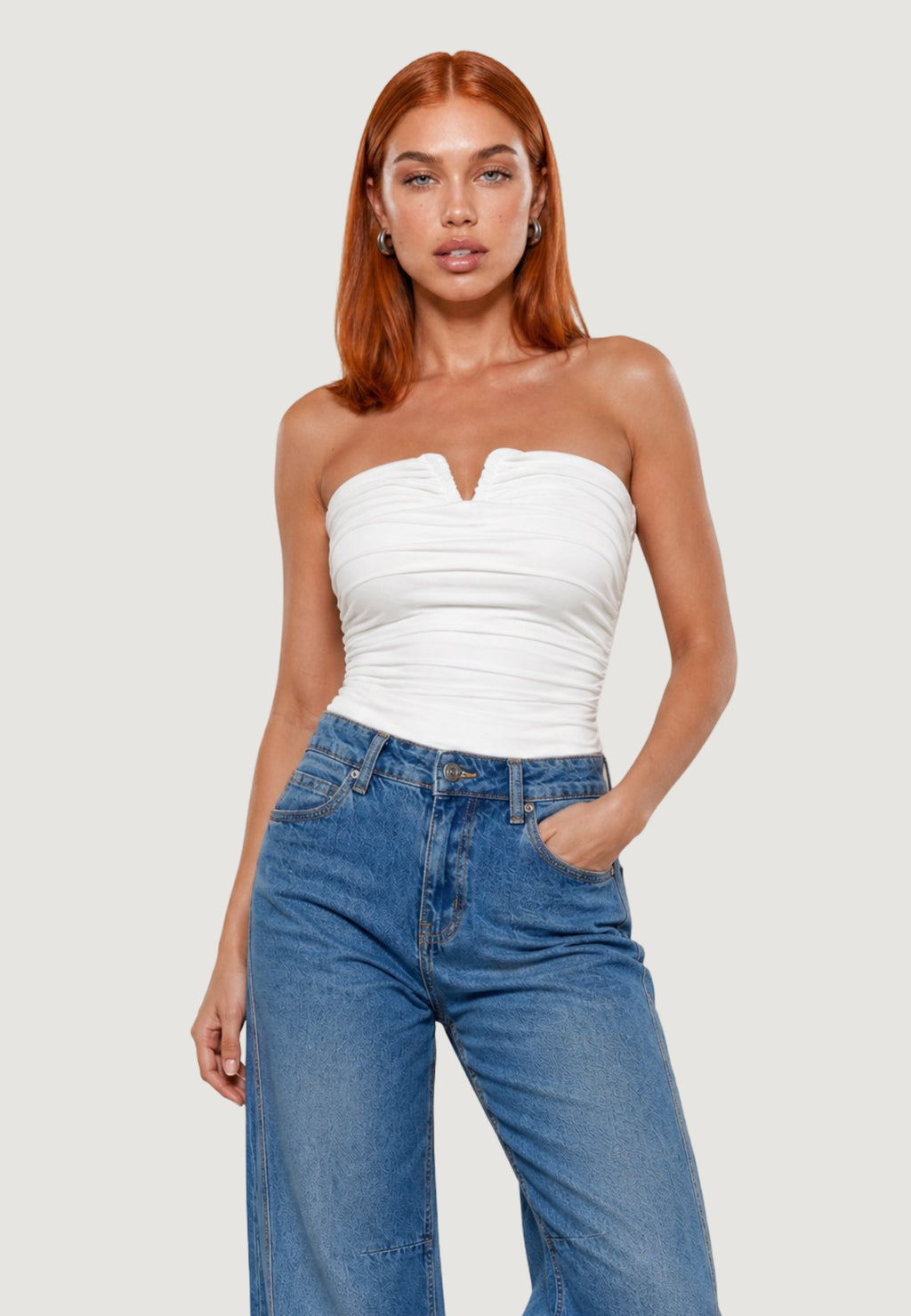 Top I am BUSTIER CON