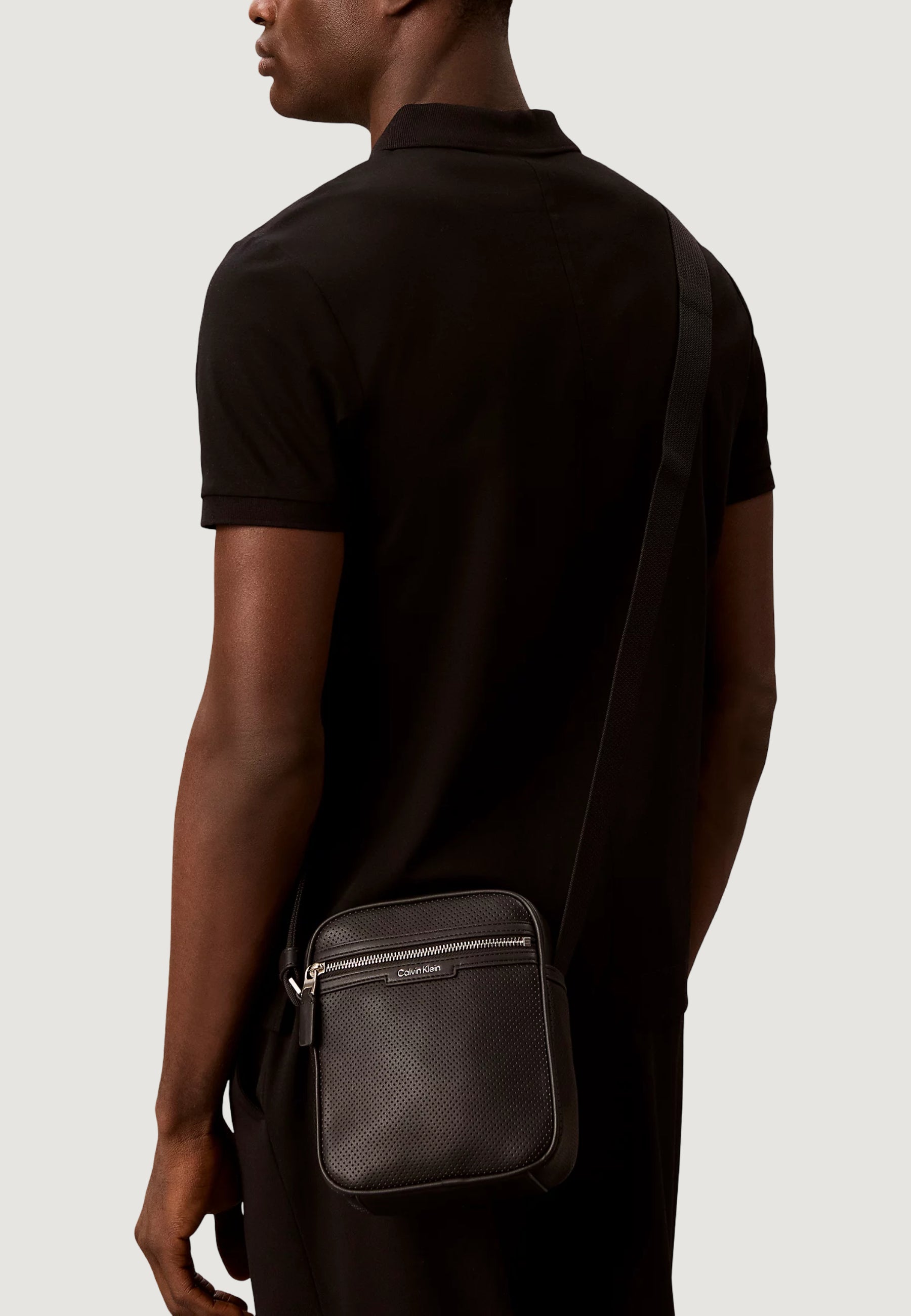 Tracolla Calvin Klein PERFORATED REPORTER