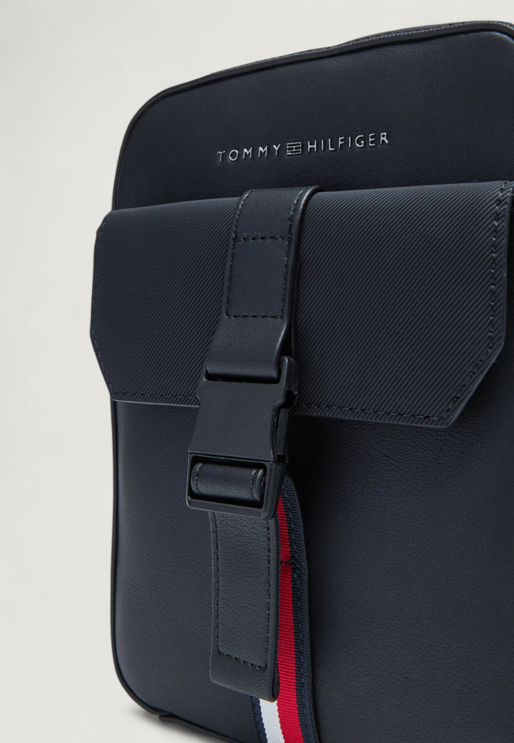 Sling bag Tommy Hilfiger TH FOUNDATION MINI REPORTER