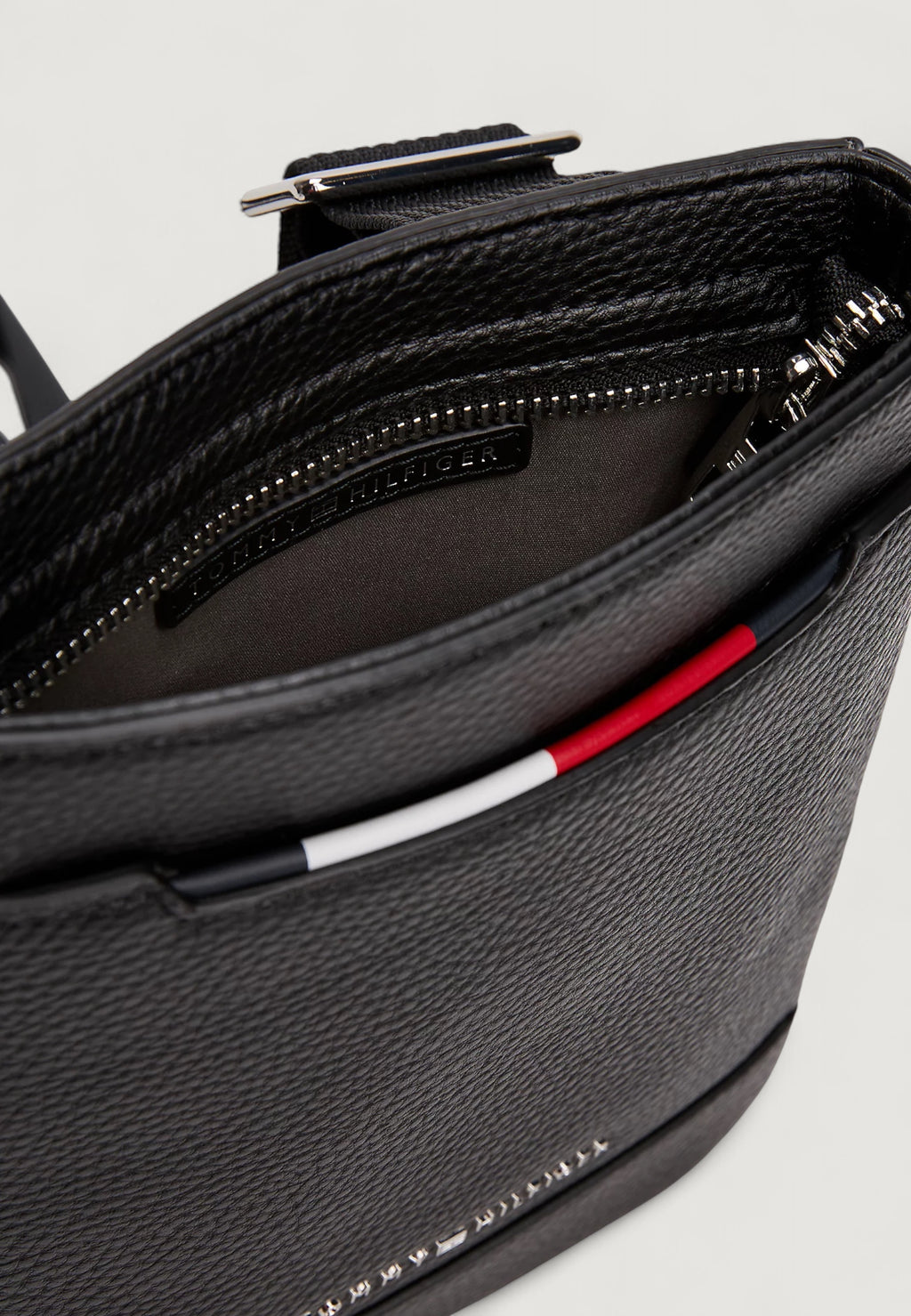 Sling bag Tommy Hilfiger TH CENTRAL MINI CROSSOVER