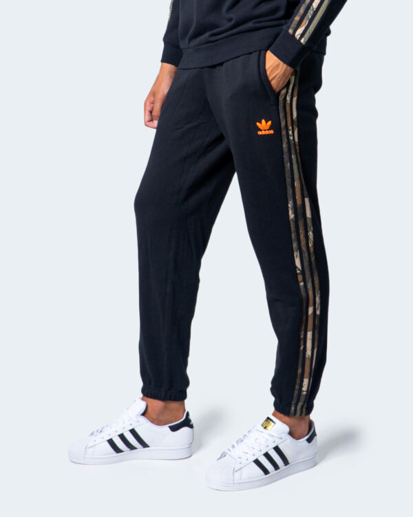 Adidas Pantaloni sportivi CAMO SWEAT PANT GD5948 - 1