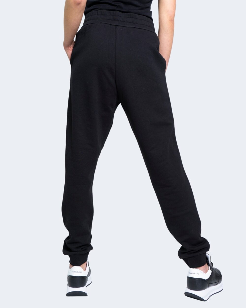 Pantaloni sportivi Armani Exchange LOGO BORCHIE PICCOLO Nero - Foto 4