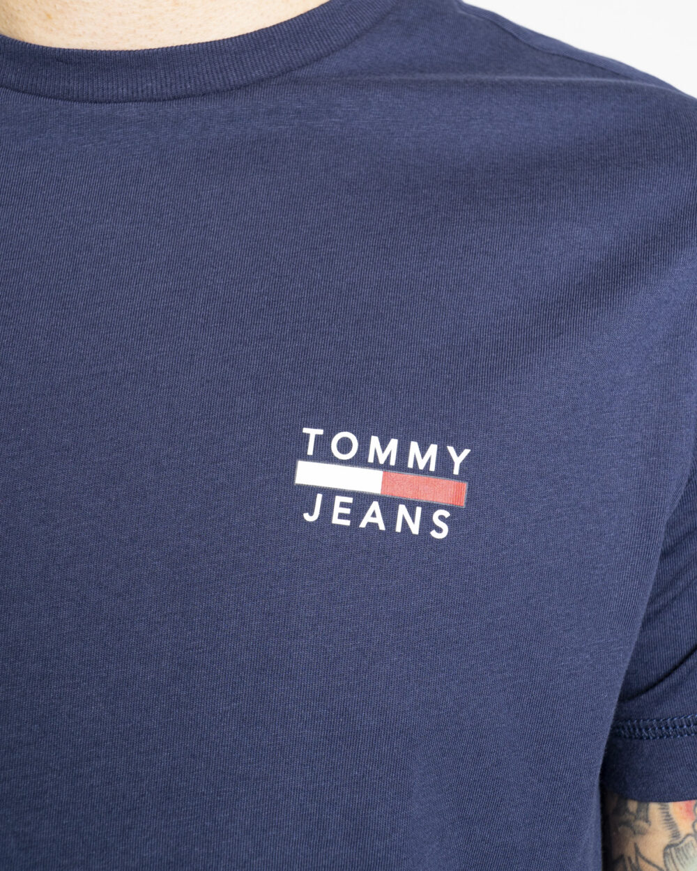 T-shirt Tommy Hilfiger Jeans CHEST LOGO Blu - Foto 4