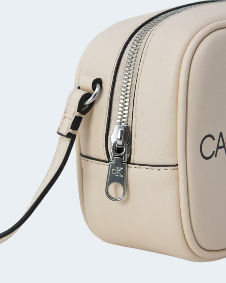 Borsa Calvin Klein Jeans CAMERA BAG Rosa Cipria - Foto 4