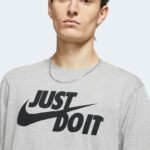 T-shirt Nike Sportswear JDI Grigio - Foto 2