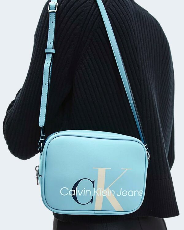 Borsa Calvin Klein SCULPTED MONO CAMERA BAG Celeste - Foto 2