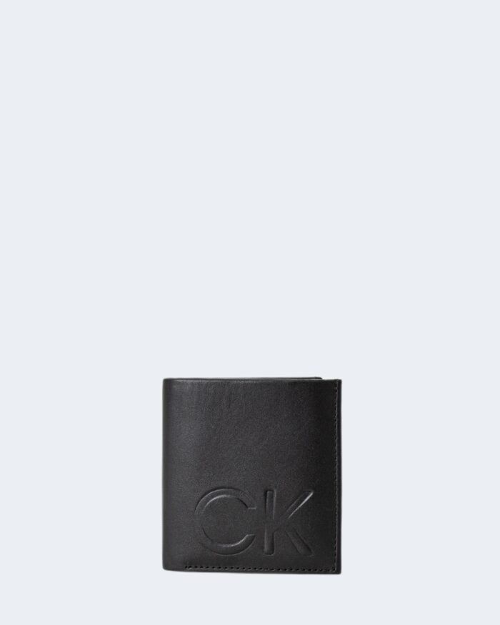Portafoglio con portamonete Calvin Klein GRAPHIC CK TRIFOLD 6CC W/COIN Nero – 82569